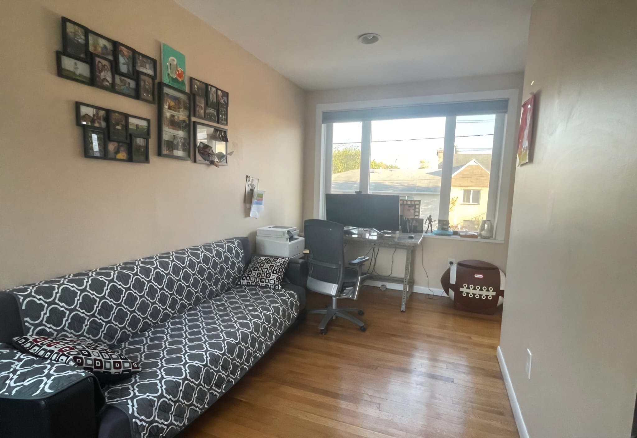 Little Ferry, New Jersey, 07643, United States, 5 Bedrooms Bedrooms, ,4 BathroomsBathrooms,Residential,For Sale,1978950