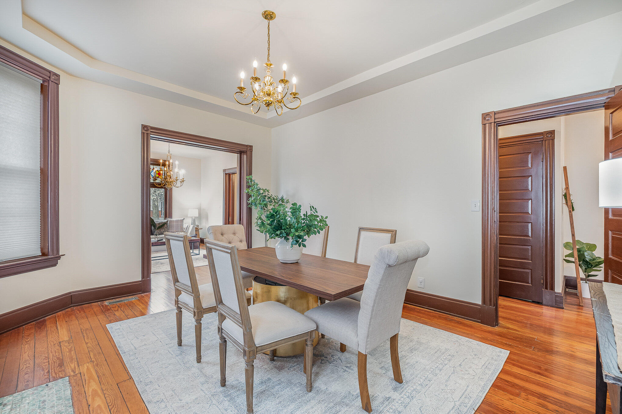 Newport, Kentucky, 41071, United States, 4 Bedrooms Bedrooms, ,4 BathroomsBathrooms,Residential,For Sale,1915092