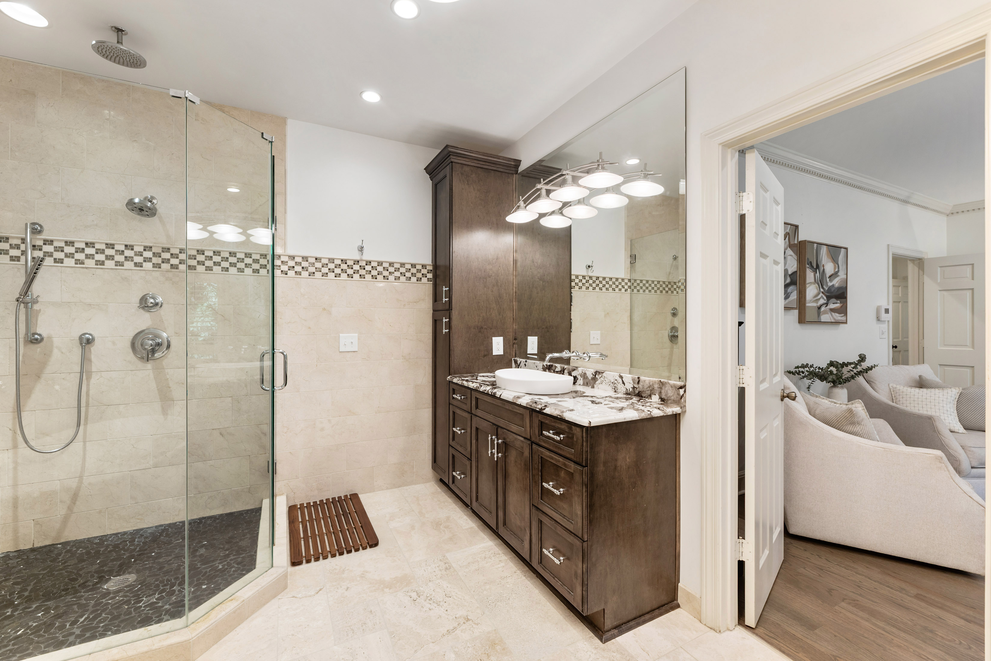  Gated One-Acre Estate Near Downtown Alpharetta and Crabapple - 物件實景