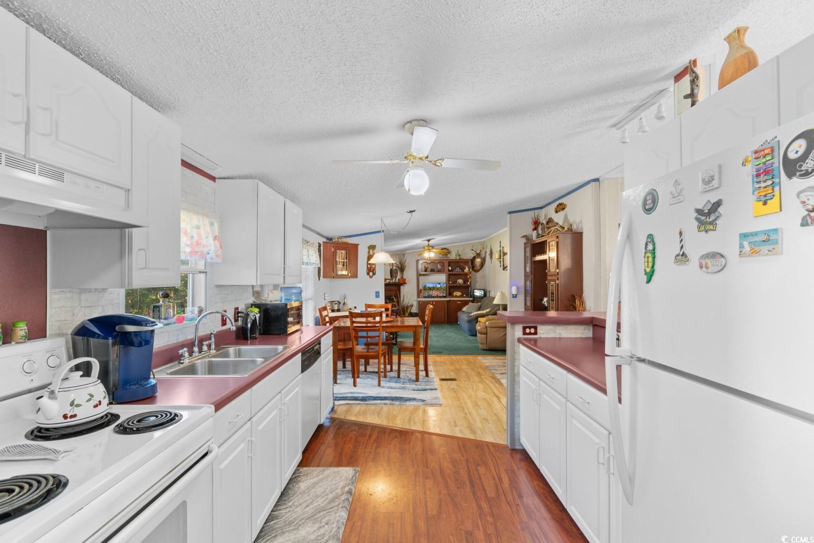 Conway, South Carolina, 29526, United States, 3 Bedrooms Bedrooms, ,2 BathroomsBathrooms,Residential,For Sale,1987051