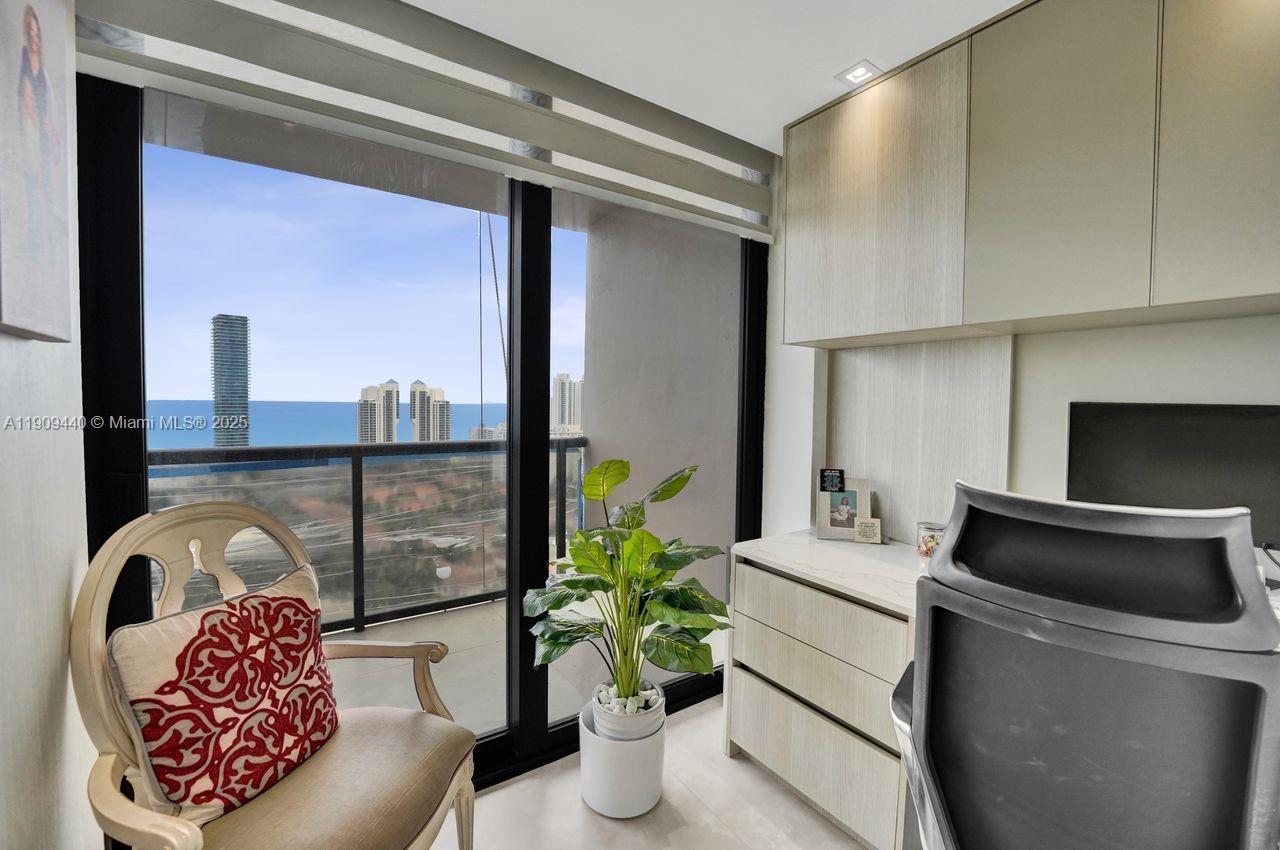 Aventura, Florida, 33180, United States, 4 Bedrooms Bedrooms, ,3 BathroomsBathrooms,Residential,For Sale,1989570