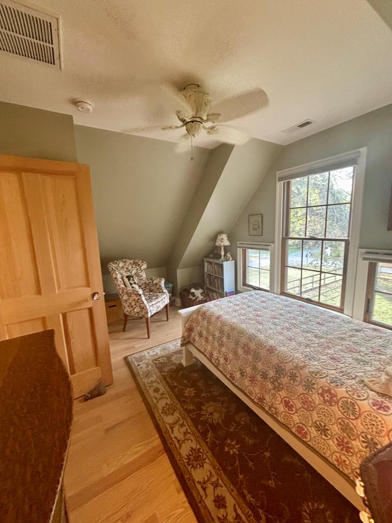 Onancock, Virginia, 23417, United States, 3 Bedrooms Bedrooms, ,2 BathroomsBathrooms,Residential,For Sale,1989733