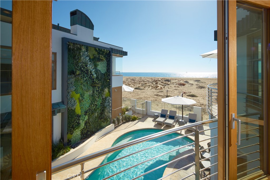 Newport Beach, California, 92661, United States, 7 Bedrooms Bedrooms, ,11 BathroomsBathrooms,Residential,For Sale,1877101