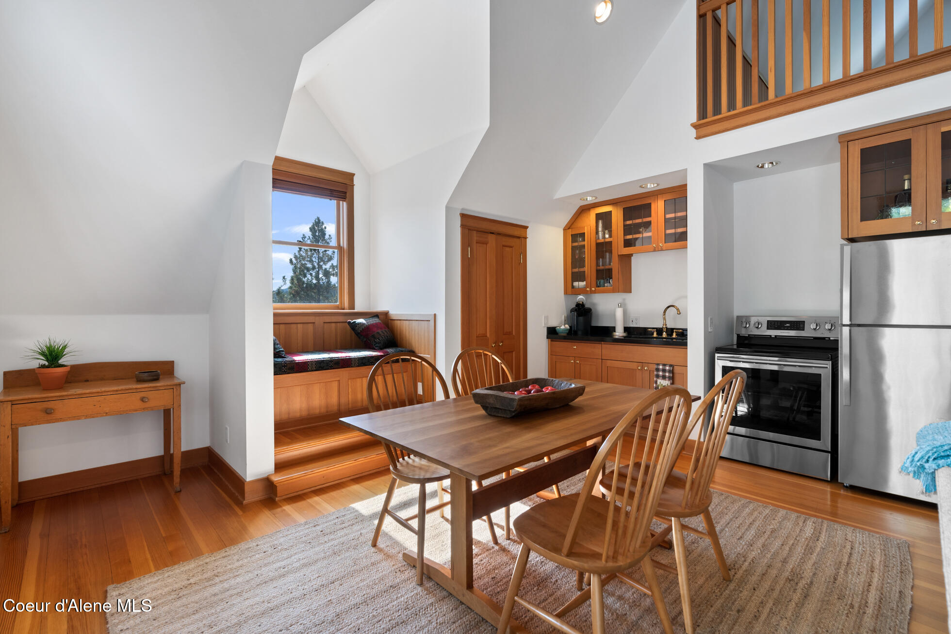 Coeur d'Alene, Idaho, 83814, United States, 4 Bedrooms Bedrooms, ,5 BathroomsBathrooms,Residential,For Sale,1864122