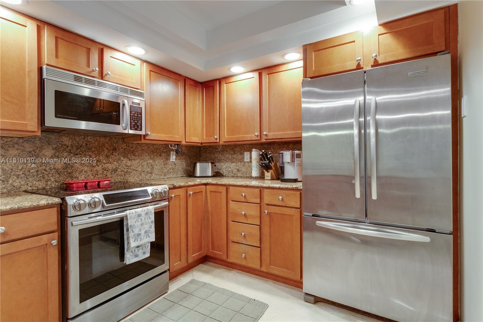 Miami Beach, Florida, 33139, United States, 2 Bedrooms Bedrooms, ,2 BathroomsBathrooms,Residential,For Sale,1850105