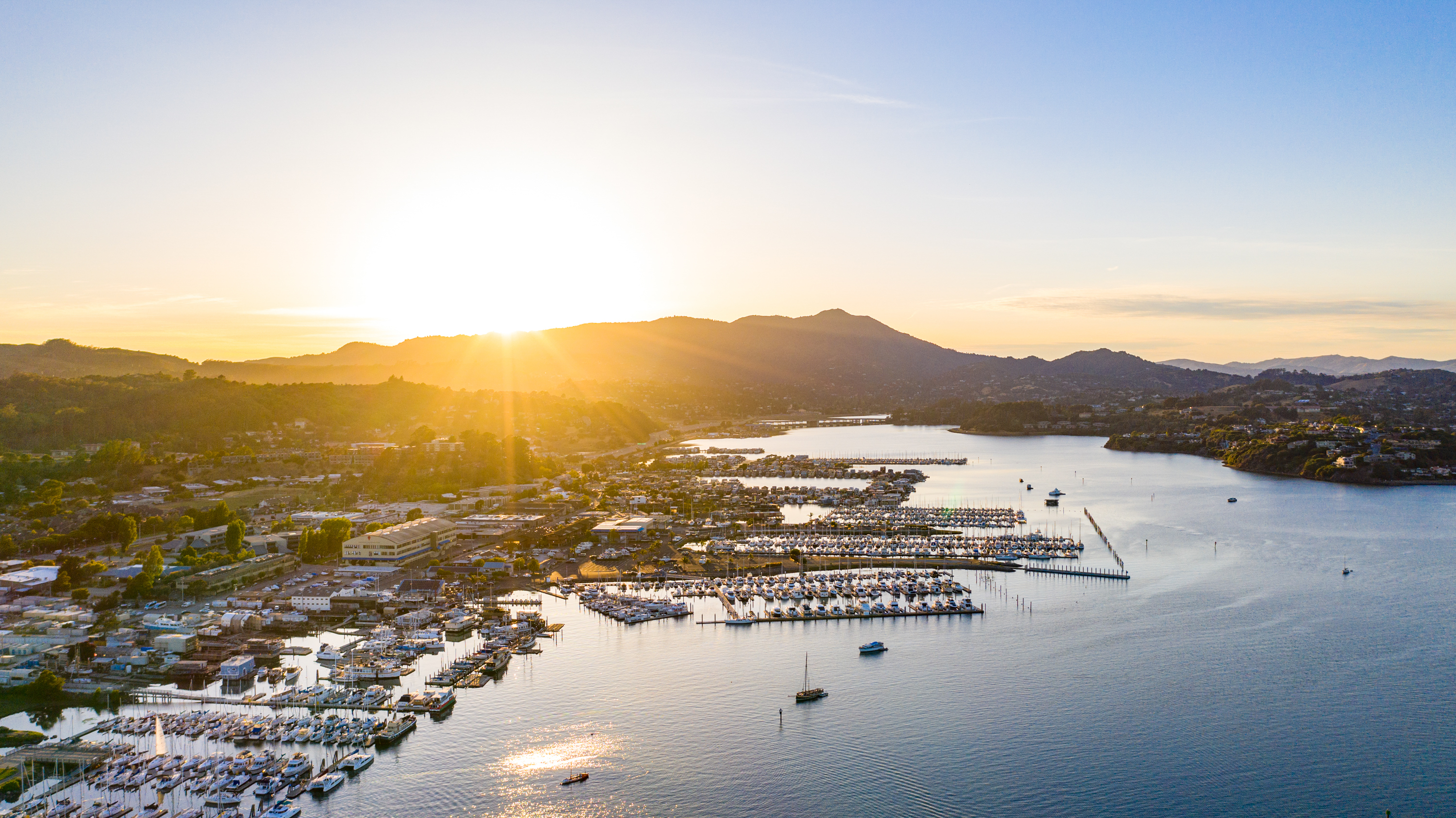  Coastal Elegance Above the Bay - 物件實景