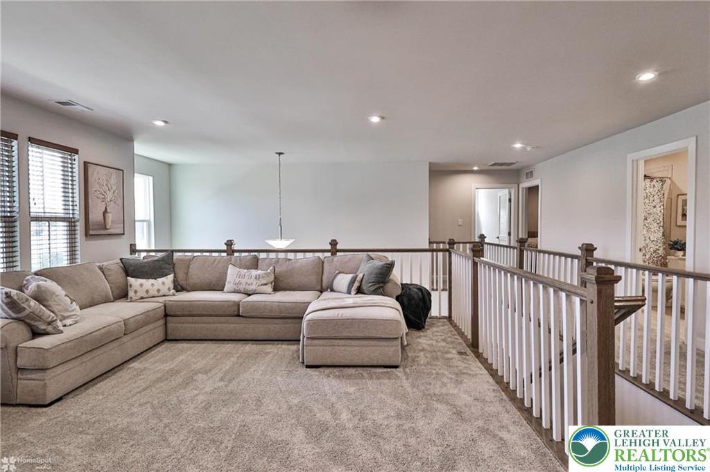 Bethlehem Twp, Pennsylvania, 18020, United States, 4 Bedrooms Bedrooms, ,4 BathroomsBathrooms,Residential,For Sale,1906832