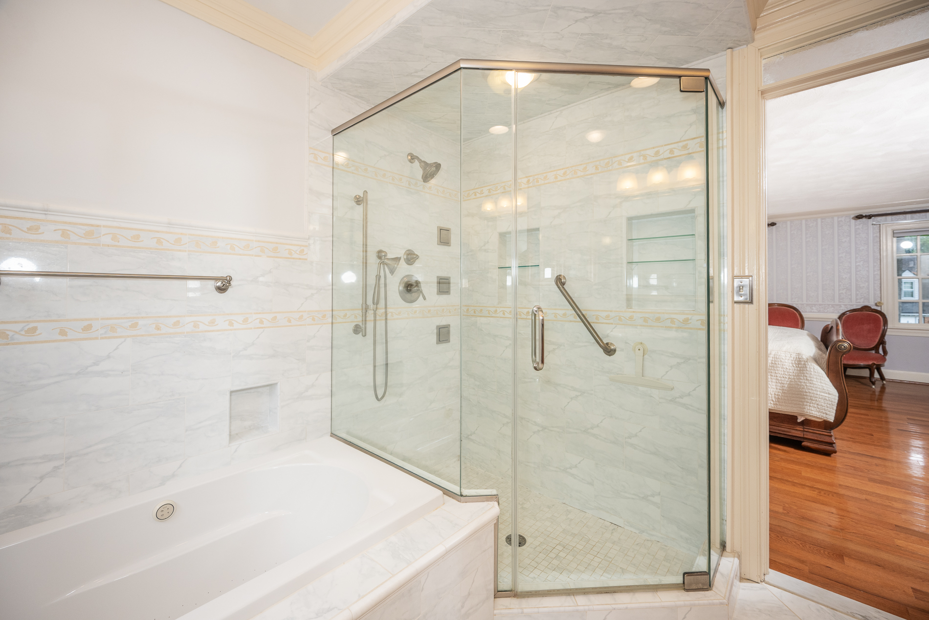  413 Wickwood Drive, Chesapeake, VA 23322 - 物件實景
