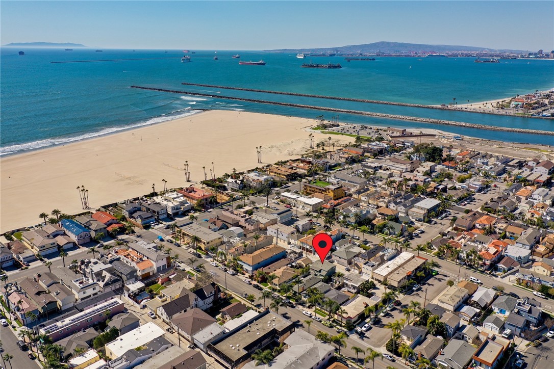 Seal Beach, California, 90740, United States, 4 Bedrooms Bedrooms, ,2 BathroomsBathrooms,Residential,For Sale,2001777