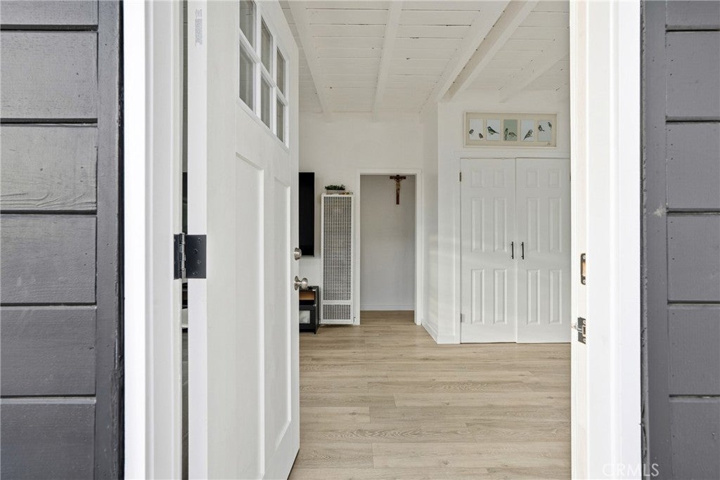 Los Angeles, California, 90063, United States, 2 Bedrooms Bedrooms, ,1 BathroomBathrooms,Residential,For Sale,1990797