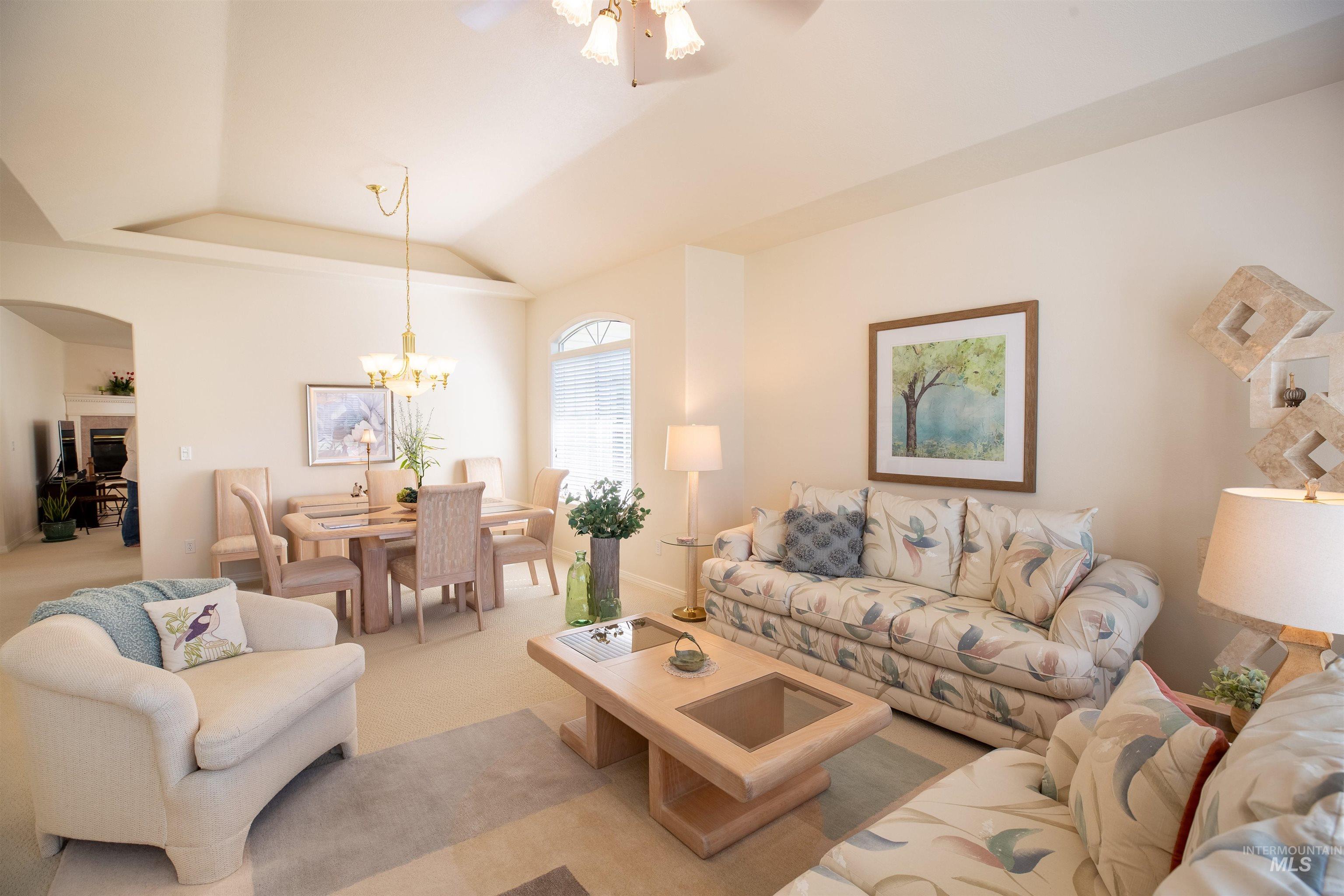 Meridian, Idaho, 83646, United States, 2 Bedrooms Bedrooms, ,Residential,For Sale,1889907