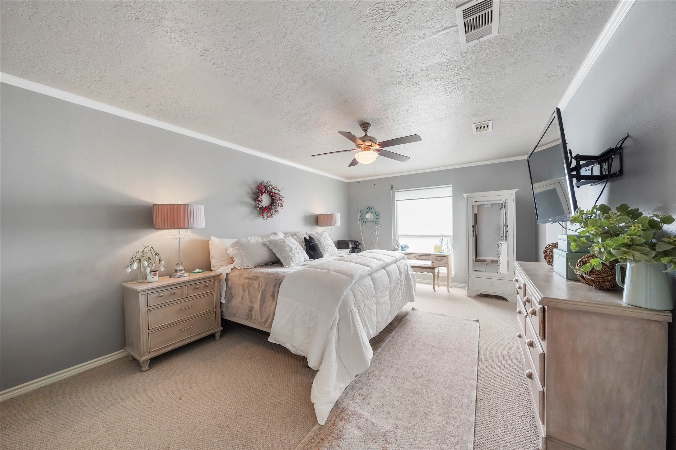 Jamaica Beach, Texas, 77554, United States, 3 Bedrooms Bedrooms, ,4 BathroomsBathrooms,Residential,For Sale,1932424
