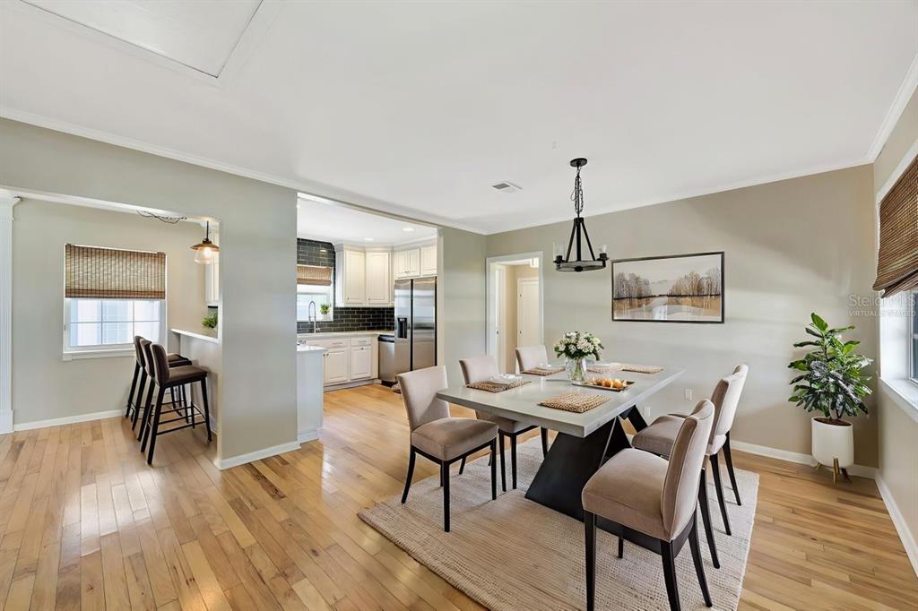 Tampa, Florida, 33611, United States, 3 Bedrooms Bedrooms, ,2 BathroomsBathrooms,Residential,For Sale,1876047