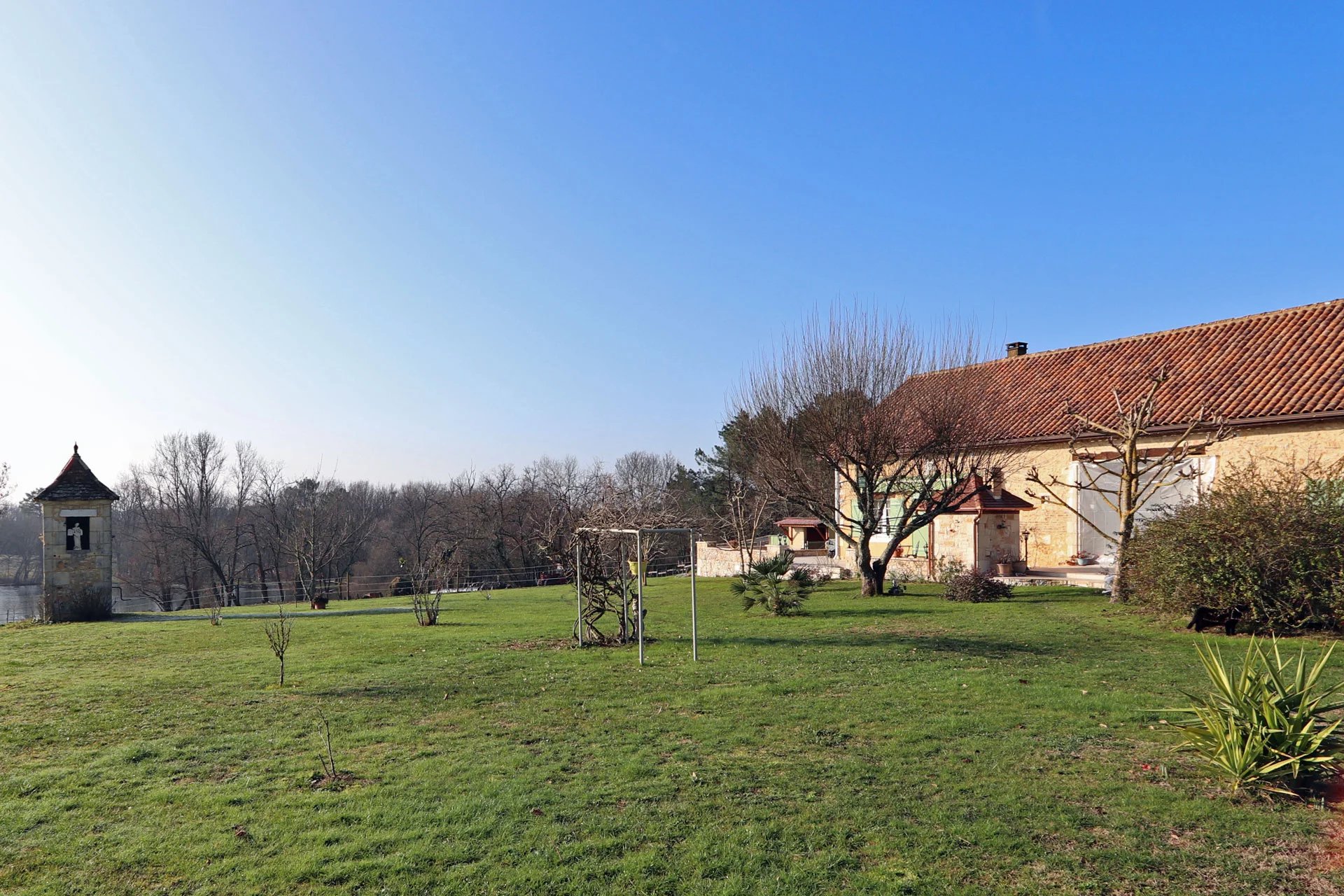 Bergerac, New Aquitaine, 24100, FR, 4 Bedrooms Bedrooms, ,3 BathroomsBathrooms,Residential,For Sale,1995573