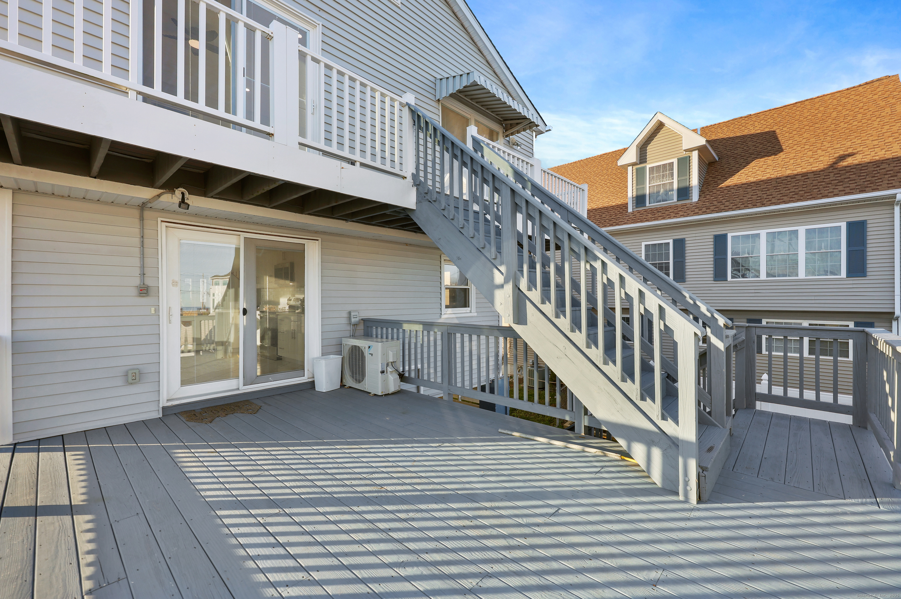 Stratford, Connecticut, 06615, United States, 4 Bedrooms Bedrooms, ,3 BathroomsBathrooms,Residential,For Sale,2003243