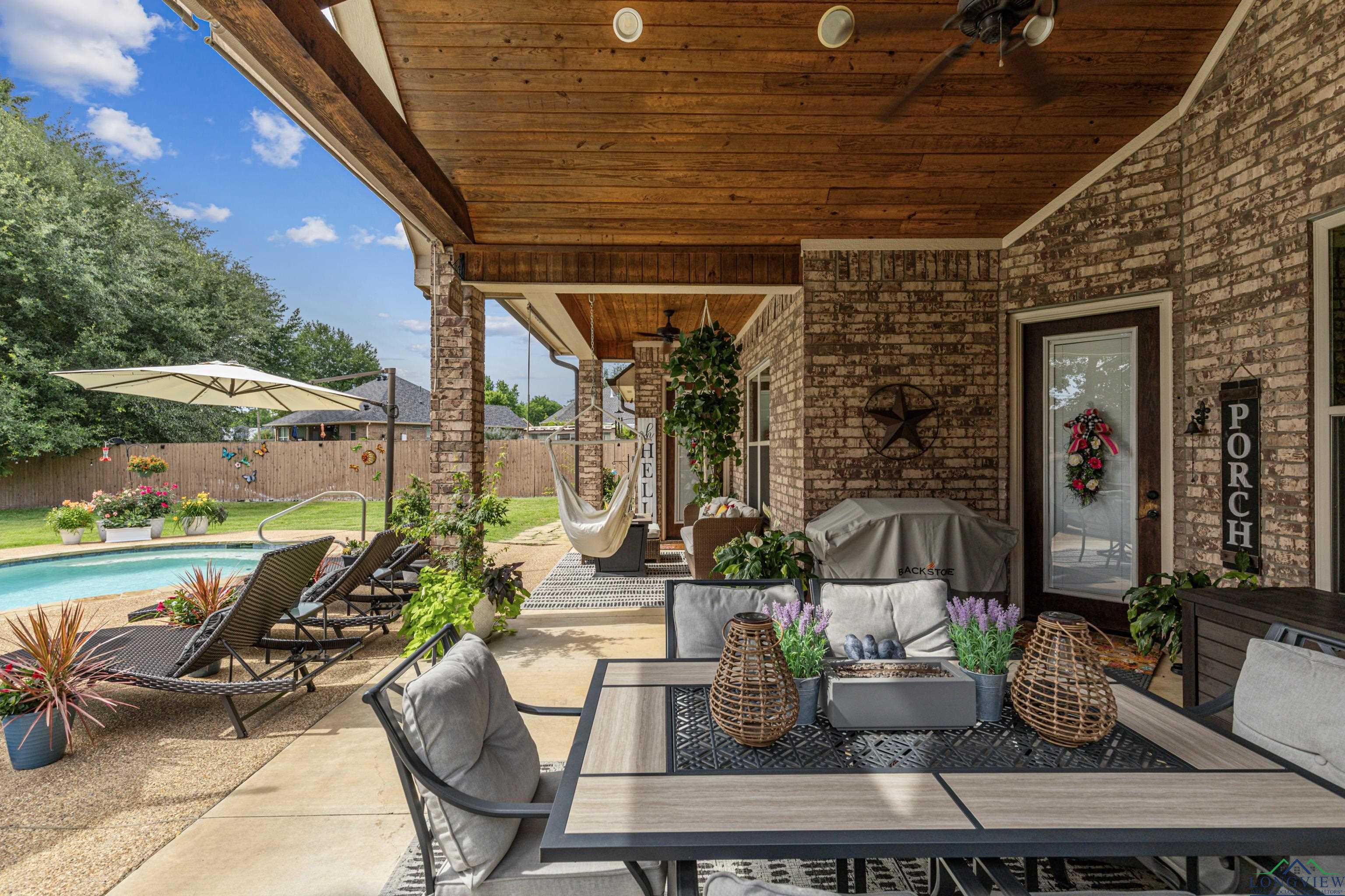 Longview, Texas, 75605, United States, 5 Bedrooms Bedrooms, ,3 BathroomsBathrooms,Residential,For Sale,1827224