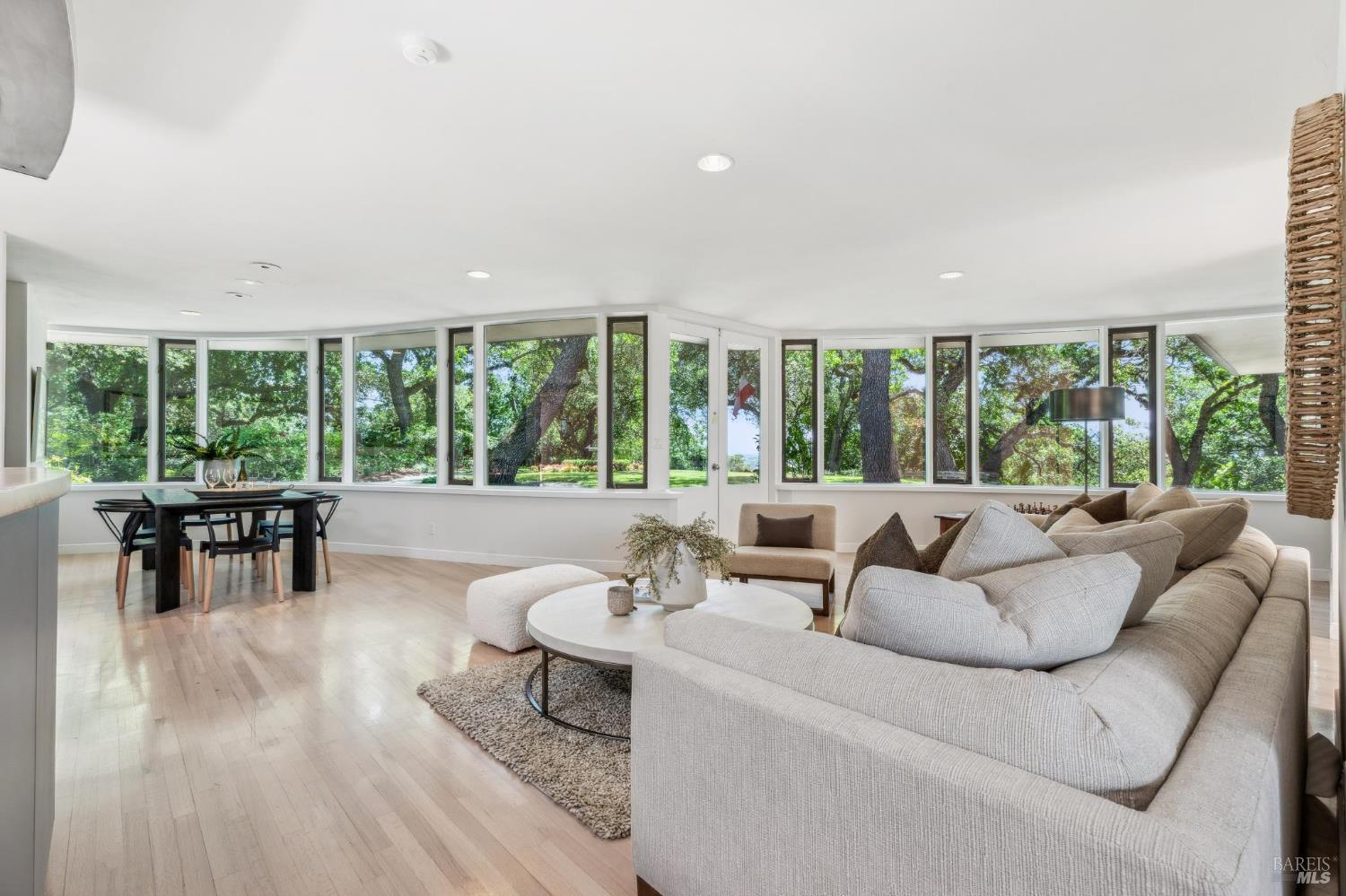 Napa, California, 94558, United States, 6 Bedrooms Bedrooms, ,8 BathroomsBathrooms,Residential,For Sale,1838690