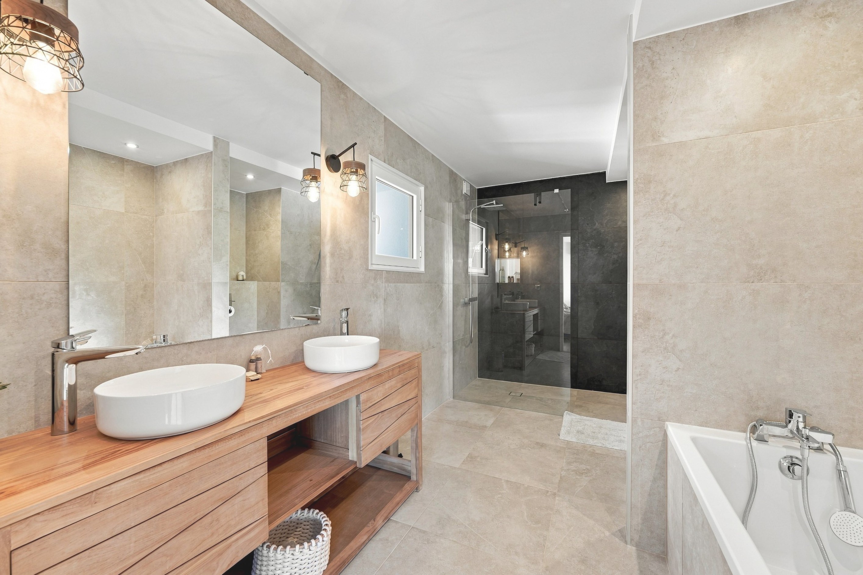  Contemporary Villa with 4 Ensuite Bedrooms - 物件實景