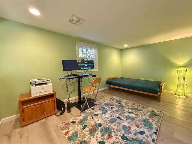 Bow, New Hampshire, 03304, United States, 3 Bedrooms Bedrooms, ,1 BathroomBathrooms,Residential,For Sale,1974314