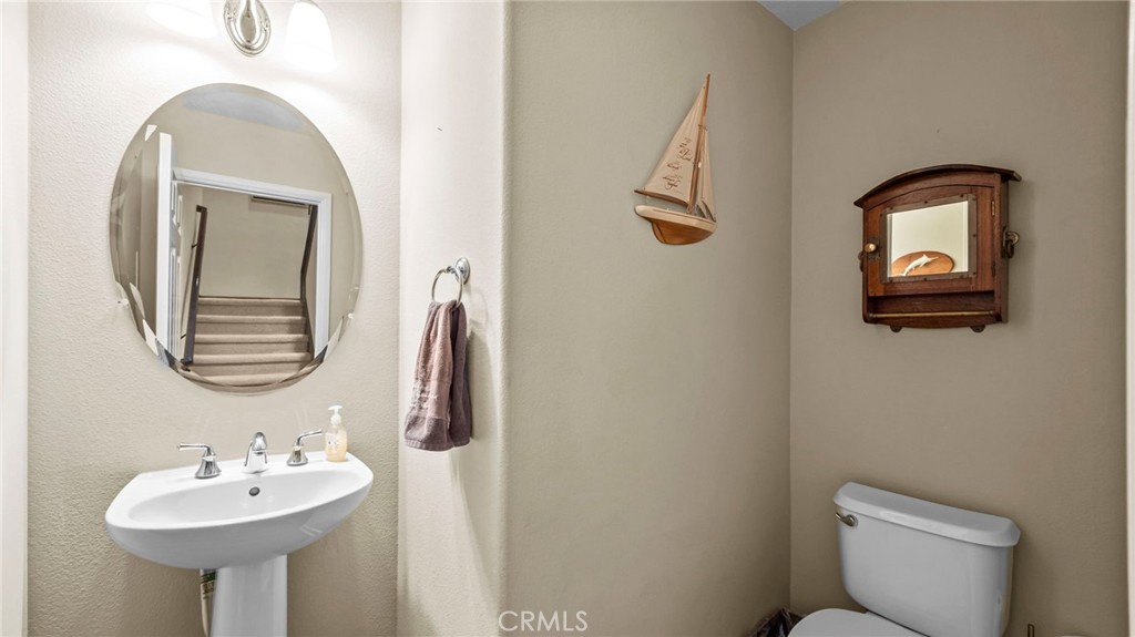 Corona, California, 92883, United States, 2 Bedrooms Bedrooms, ,3 BathroomsBathrooms,Residential,For Sale,1921821