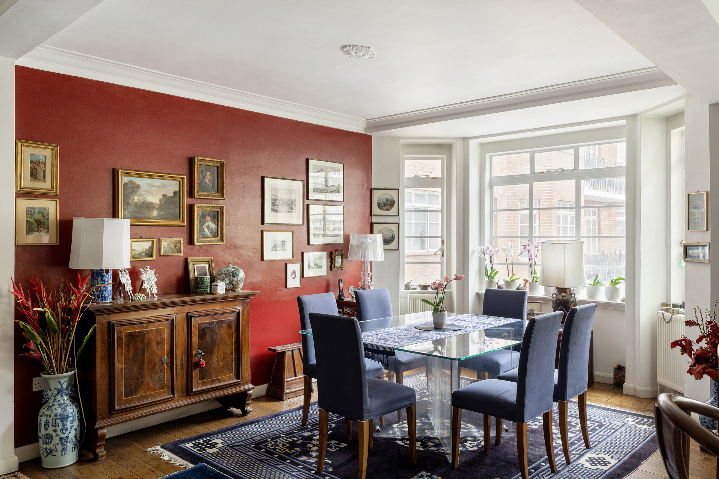  A Three-Bedroom Apartment in a Prime Holland Park Mansion Block - 物件實景