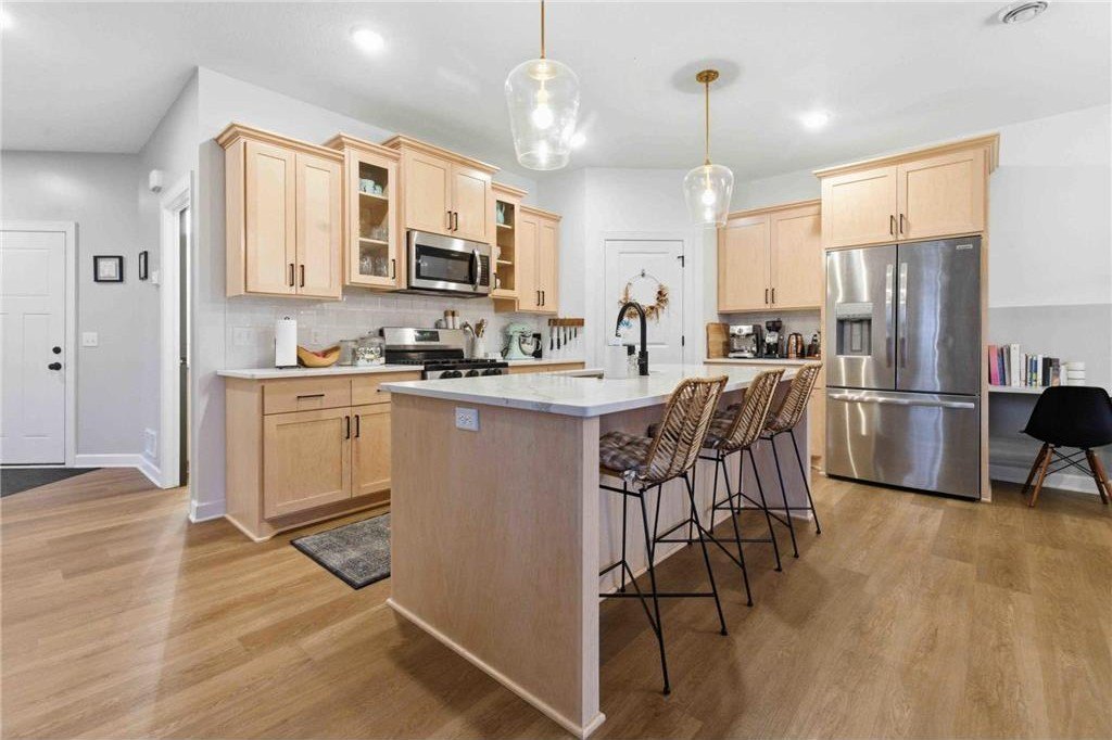 Brainerd, Minnesota, 56401, United States, 4 Bedrooms Bedrooms, ,2 BathroomsBathrooms,Residential,For Sale,1996764