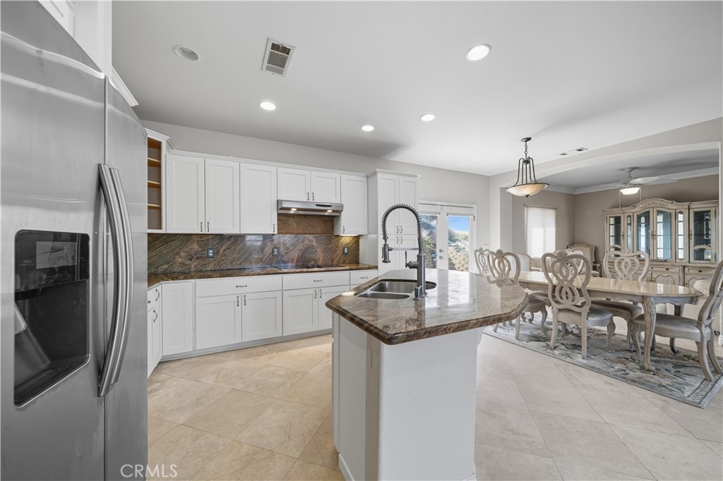 Canyon Lake, California, 92587, United States, 6 Bedrooms Bedrooms, ,5 BathroomsBathrooms,Residential,For Sale,1975994