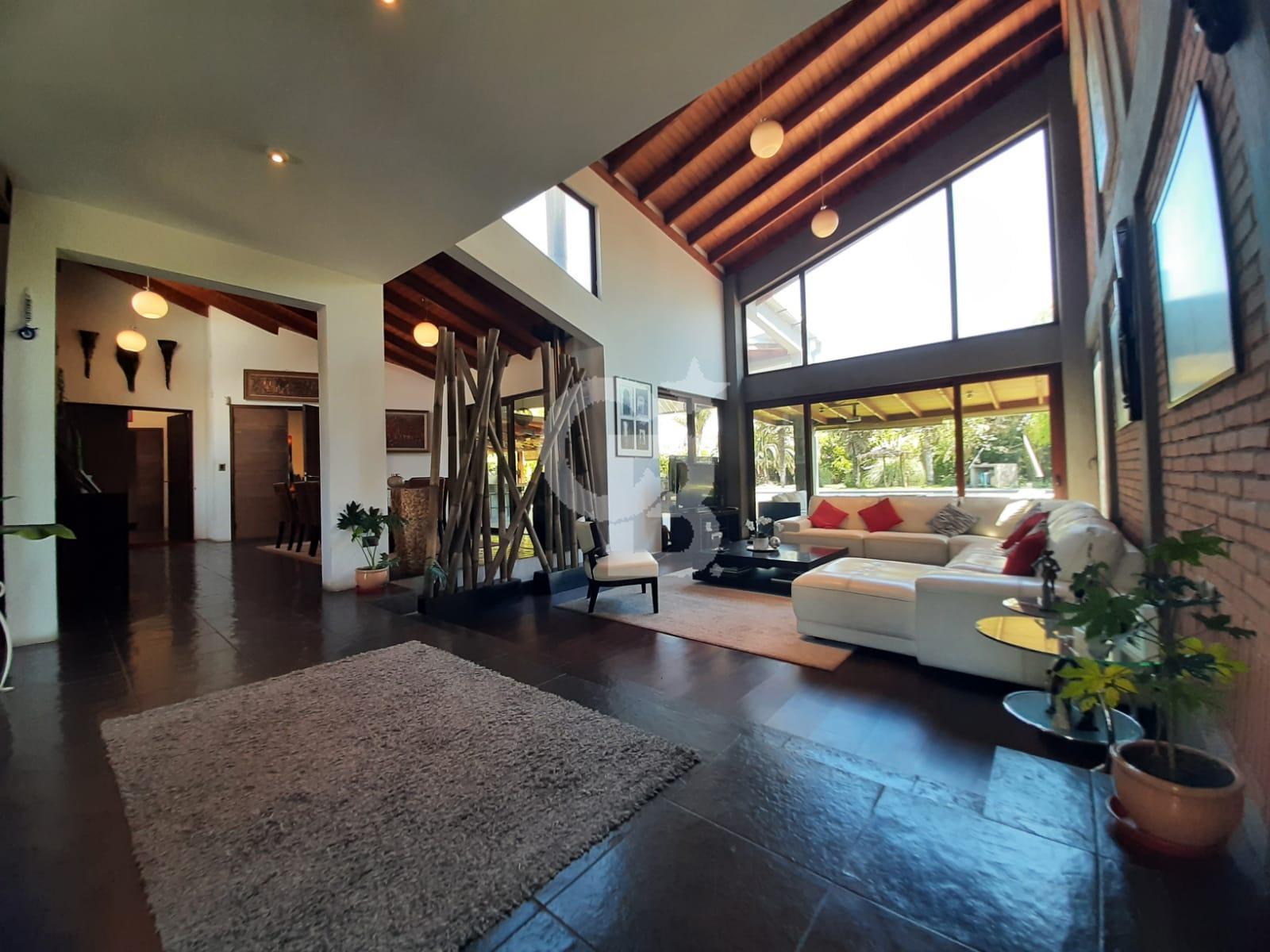 Colina, Chile, 5 Bedrooms Bedrooms, ,5 BathroomsBathrooms,Residential,For Sale,1987480