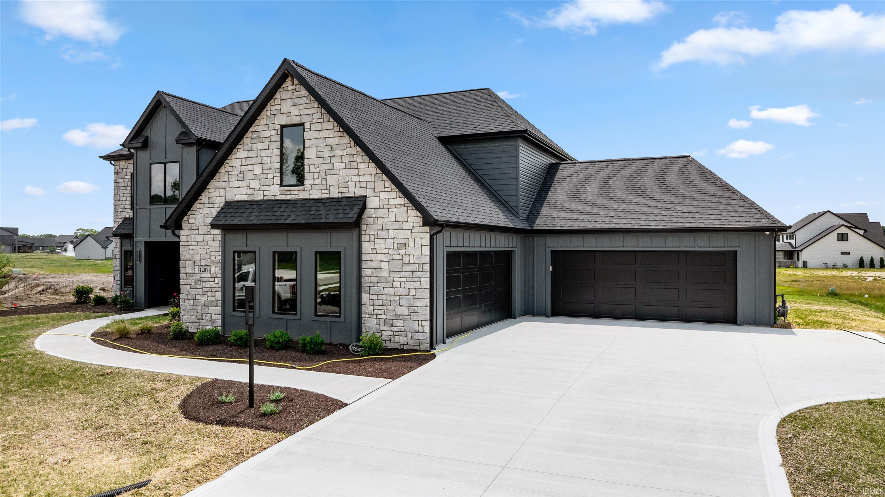 Huntertown, Indiana, 46748, United States, 4 Bedrooms Bedrooms, ,4 BathroomsBathrooms,Residential,For Sale,1977042