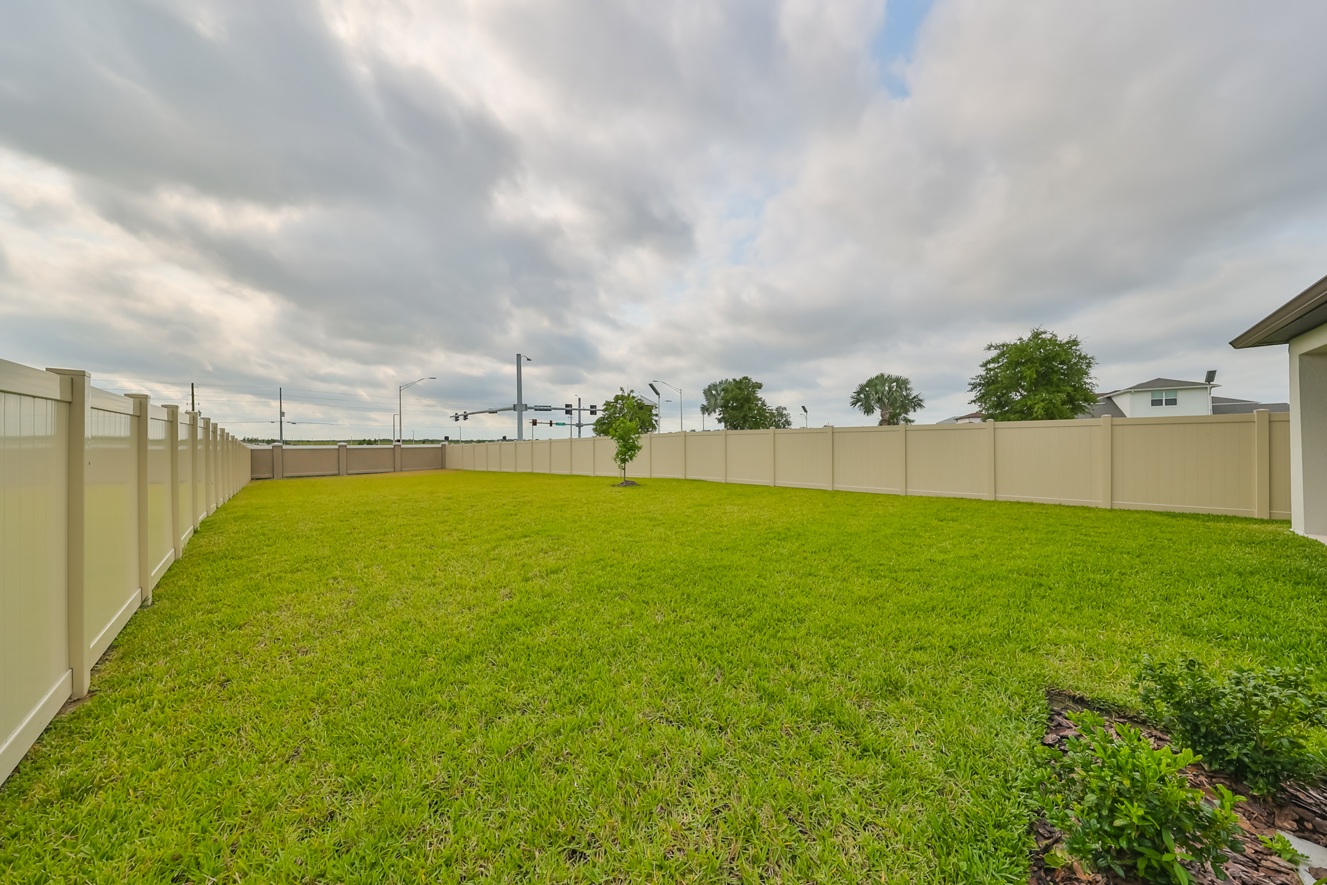 Wesley Chapel, Florida, 33545, United States, 5 Bedrooms Bedrooms, ,3 BathroomsBathrooms,Residential,For Sale,1931588