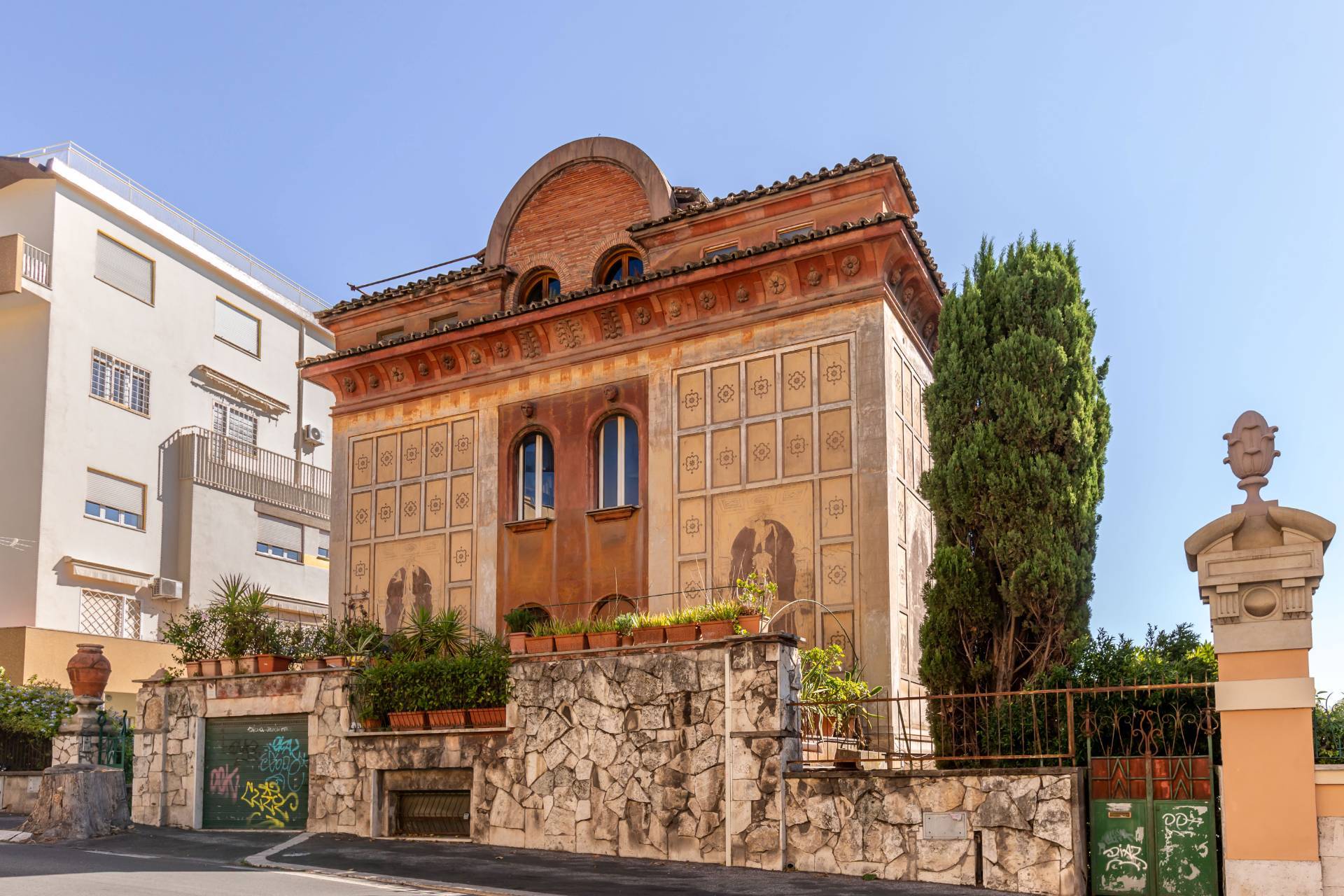 Roma, Roma, 00100, IT, 3 Bedrooms Bedrooms, ,3 BathroomsBathrooms,Residential,For Sale,1989114