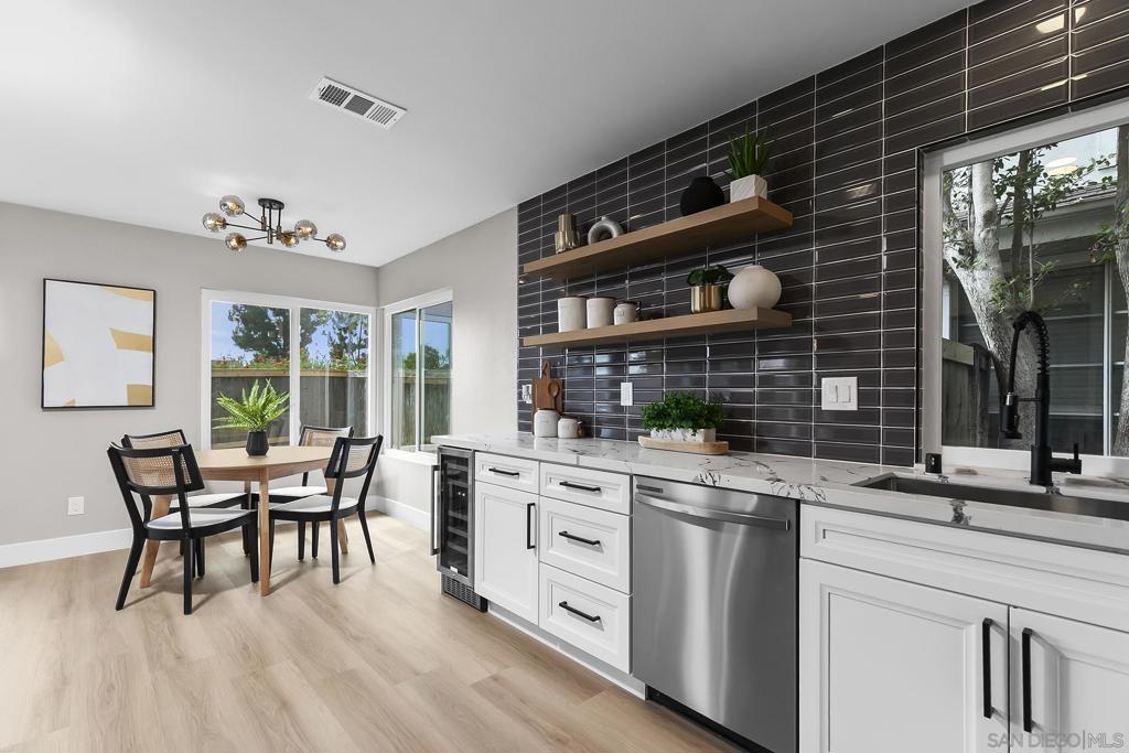 San Diego, California, 92111, United States, 3 Bedrooms Bedrooms, ,3 BathroomsBathrooms,Residential,For Sale,2010318