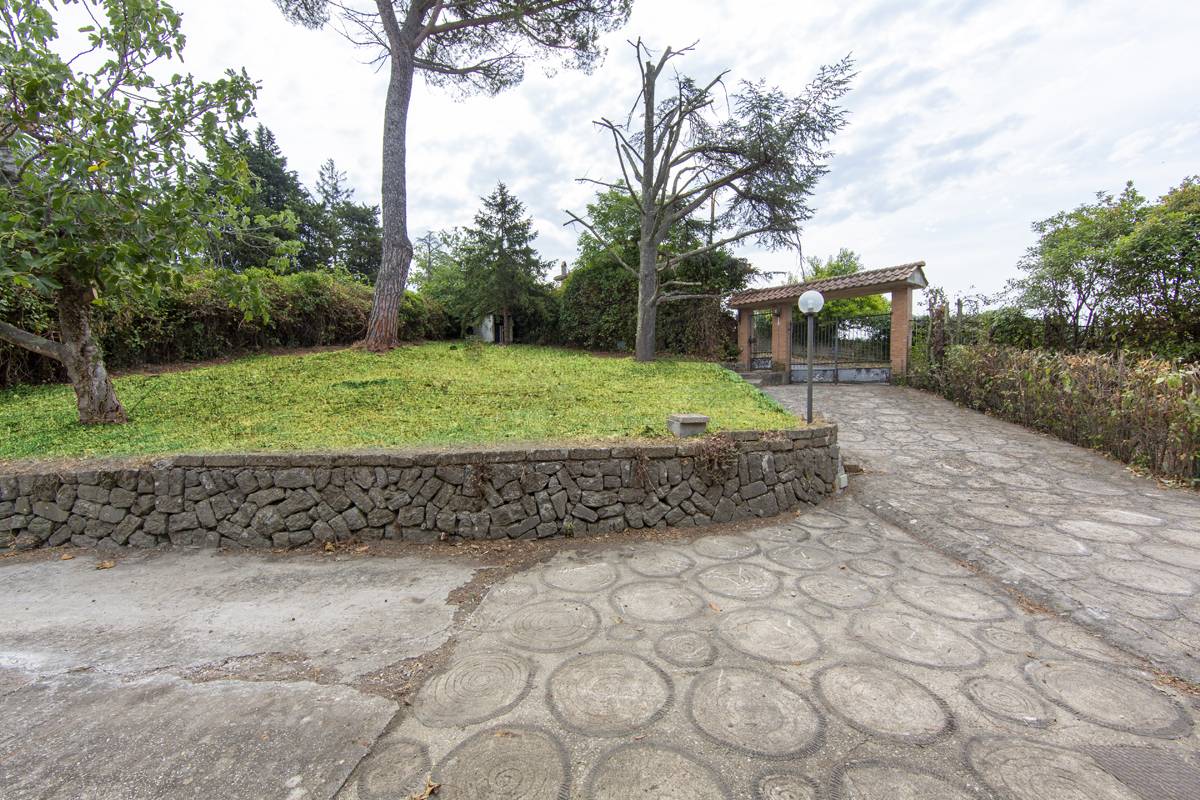 Formello, Roma, 00060, IT, 8 Bedrooms Bedrooms, ,4 BathroomsBathrooms,Residential,For Sale,1947634