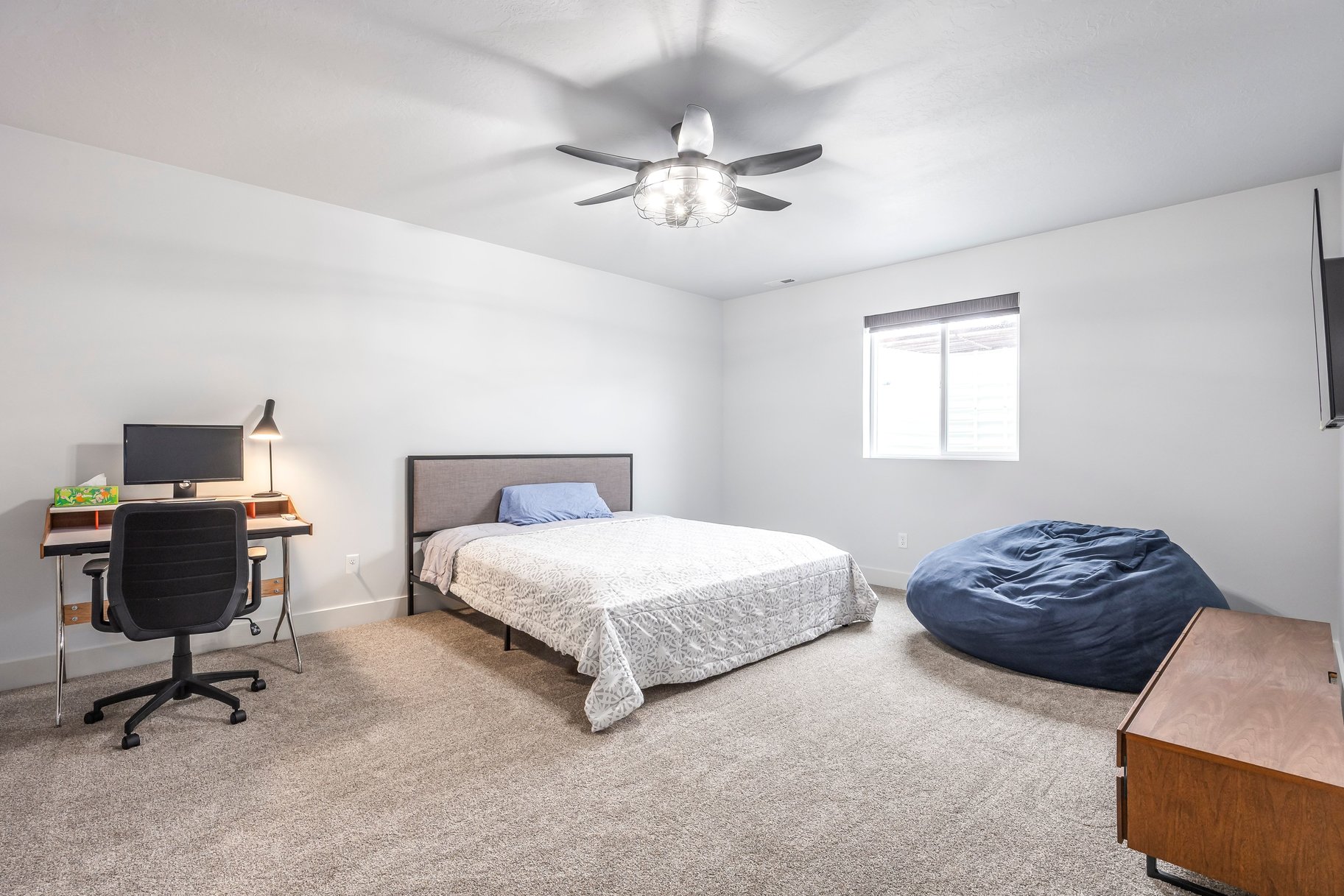  Luxury Inside and Out with Mountain Views - 物件實景