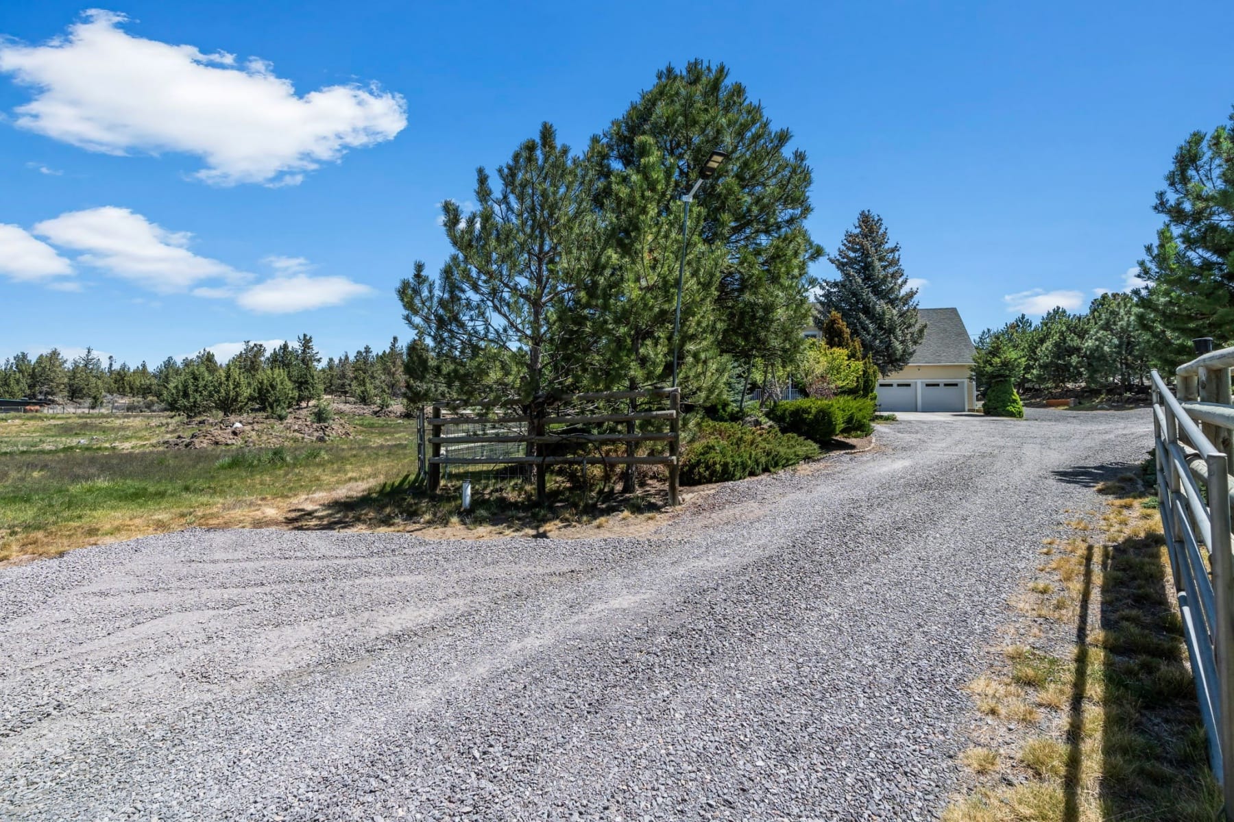  64080 Highway 20 Bend, OR 97703 - 物件實景