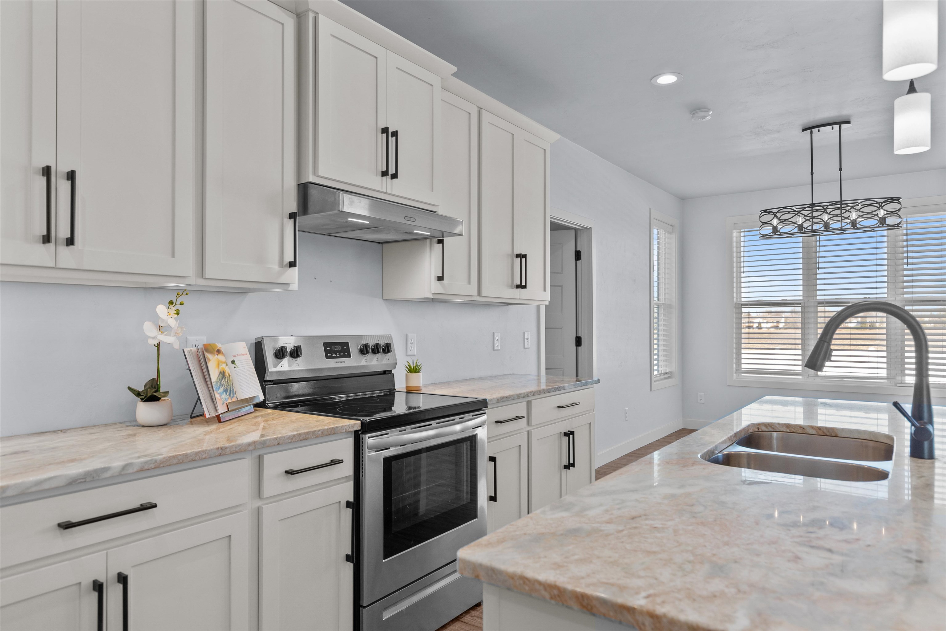 Greenville, Wisconsin, 54942, United States, 4 Bedrooms Bedrooms, ,4 BathroomsBathrooms,Residential,For Sale,1995419