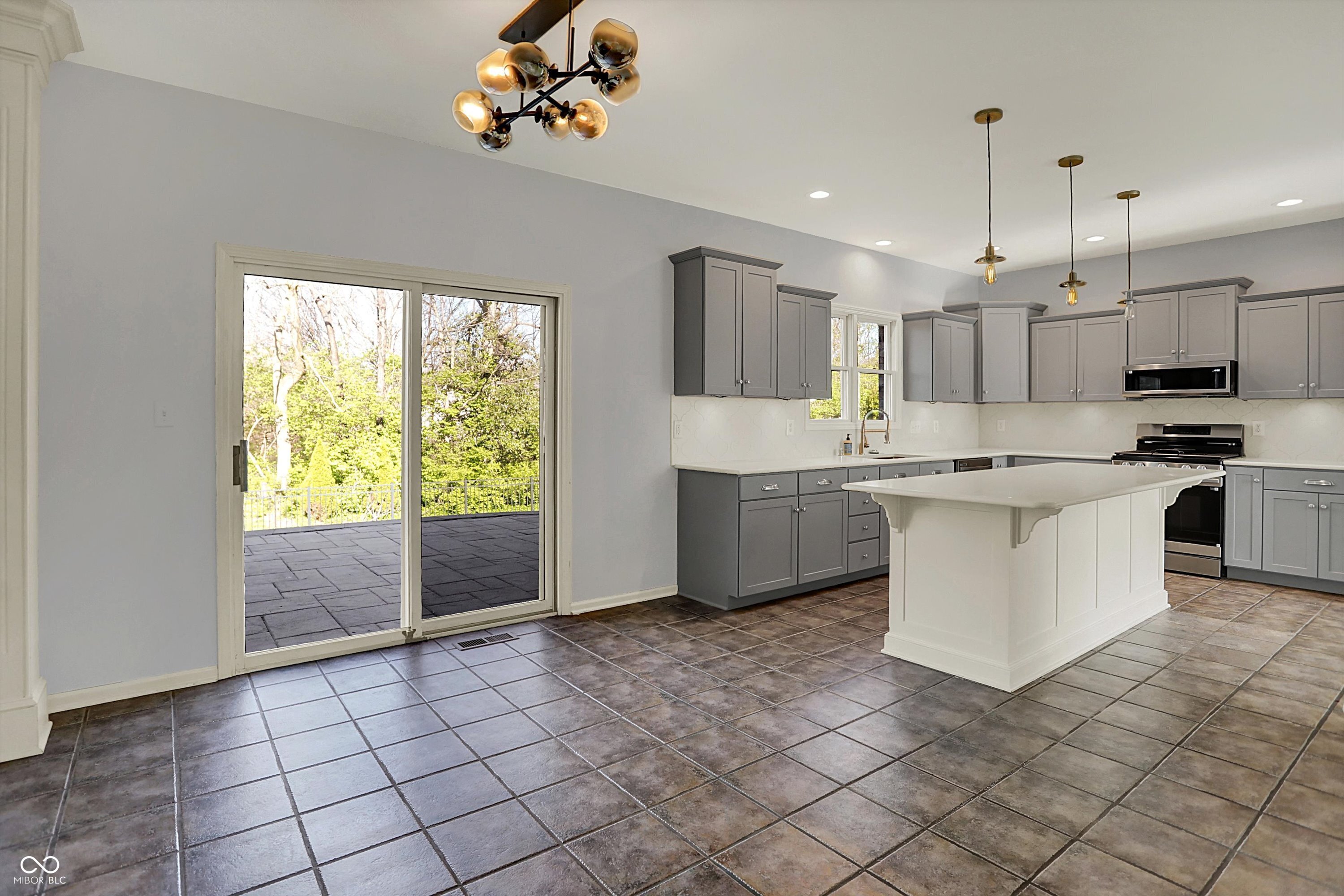 Greenwood, Indiana, 46142, United States, 4 Bedrooms Bedrooms, ,3 BathroomsBathrooms,Residential,For Sale,1921010