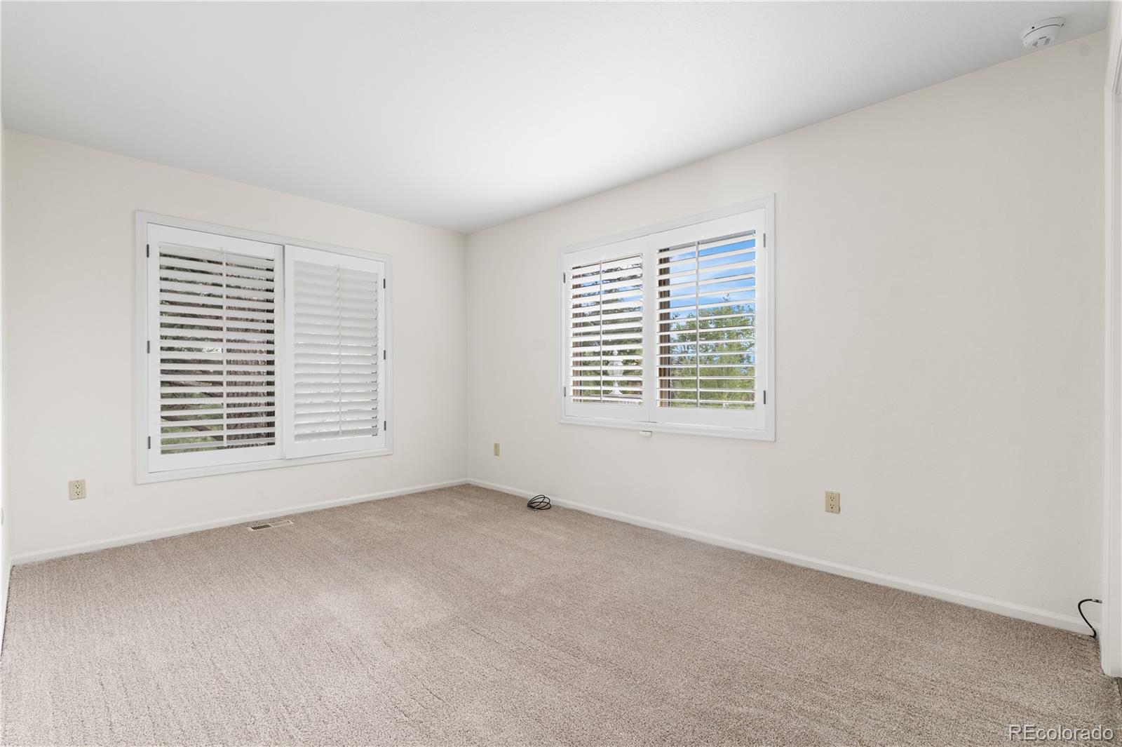 Centennial, Colorado, 80016, United States, 6 Bedrooms Bedrooms, ,4 BathroomsBathrooms,Residential,For Sale,1940890