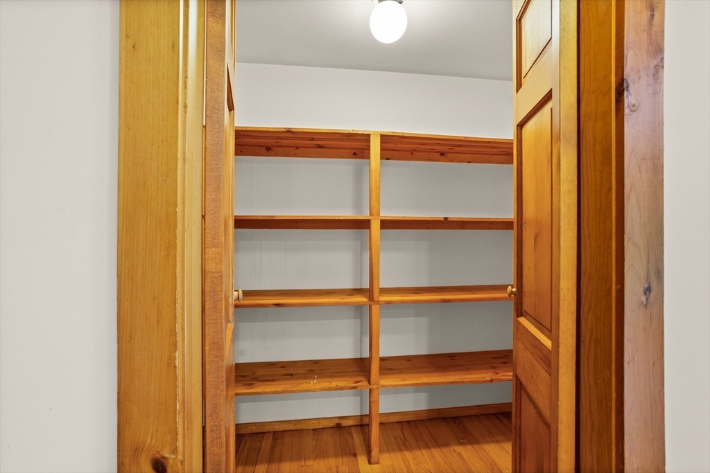 Sudbury, Massachusetts, 01776, United States, 4 Bedrooms Bedrooms, ,3 BathroomsBathrooms,Residential,For Sale,1940388