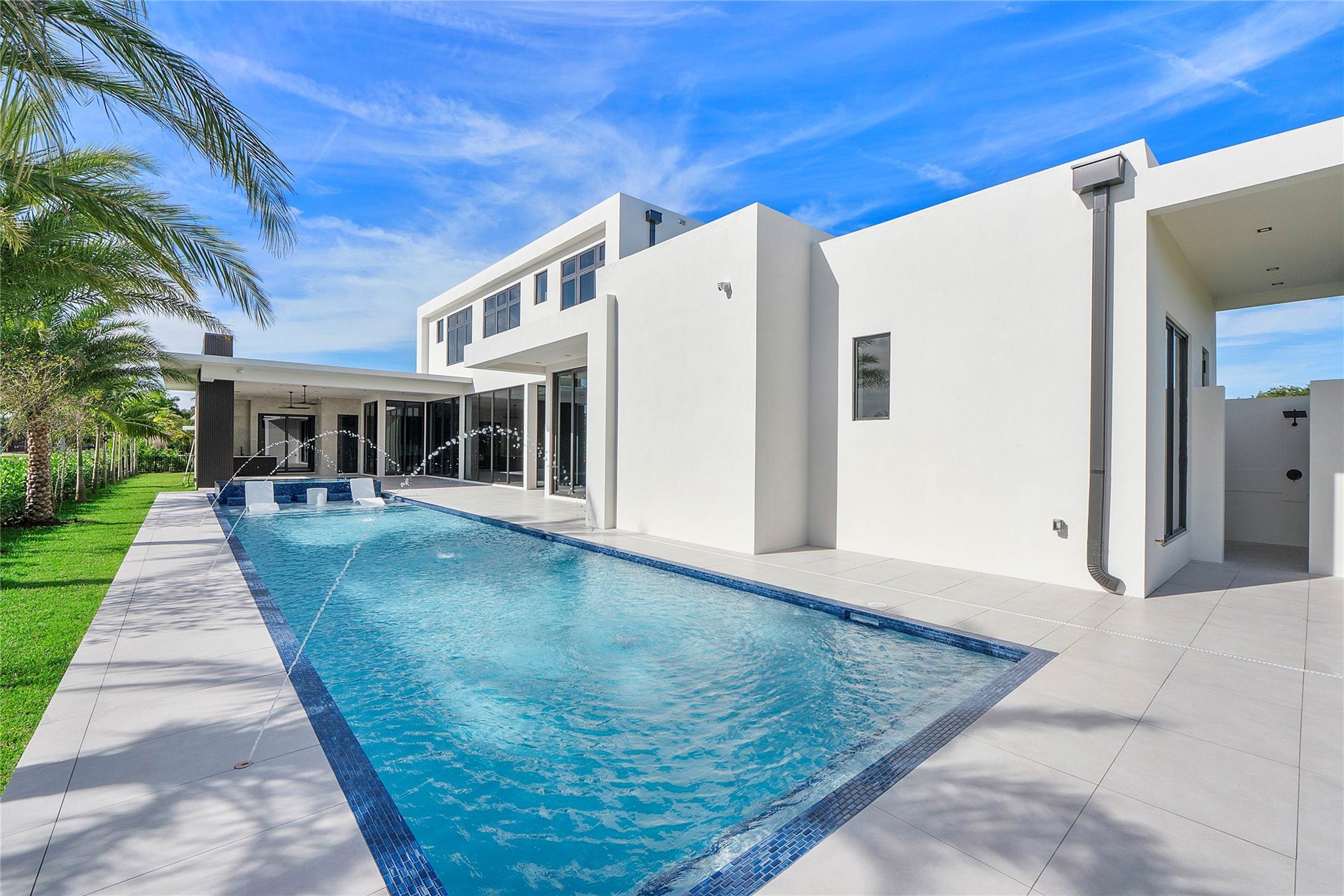 Plantation, Florida, 33323, United States, 6 Bedrooms Bedrooms, ,8 BathroomsBathrooms,Residential,For Sale,1984384