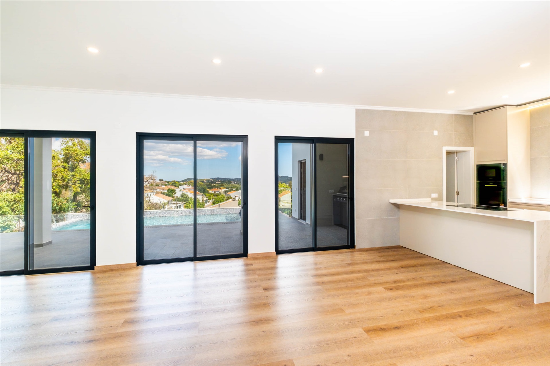  House, 5 bedrooms, for Sale - 物件實景
