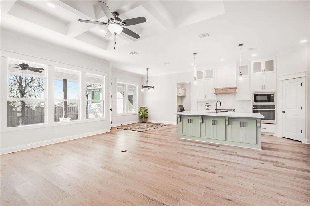 College Station, Texas, 77845, United States, 4 Bedrooms Bedrooms, ,3 BathroomsBathrooms,Residential,For Sale,2000536