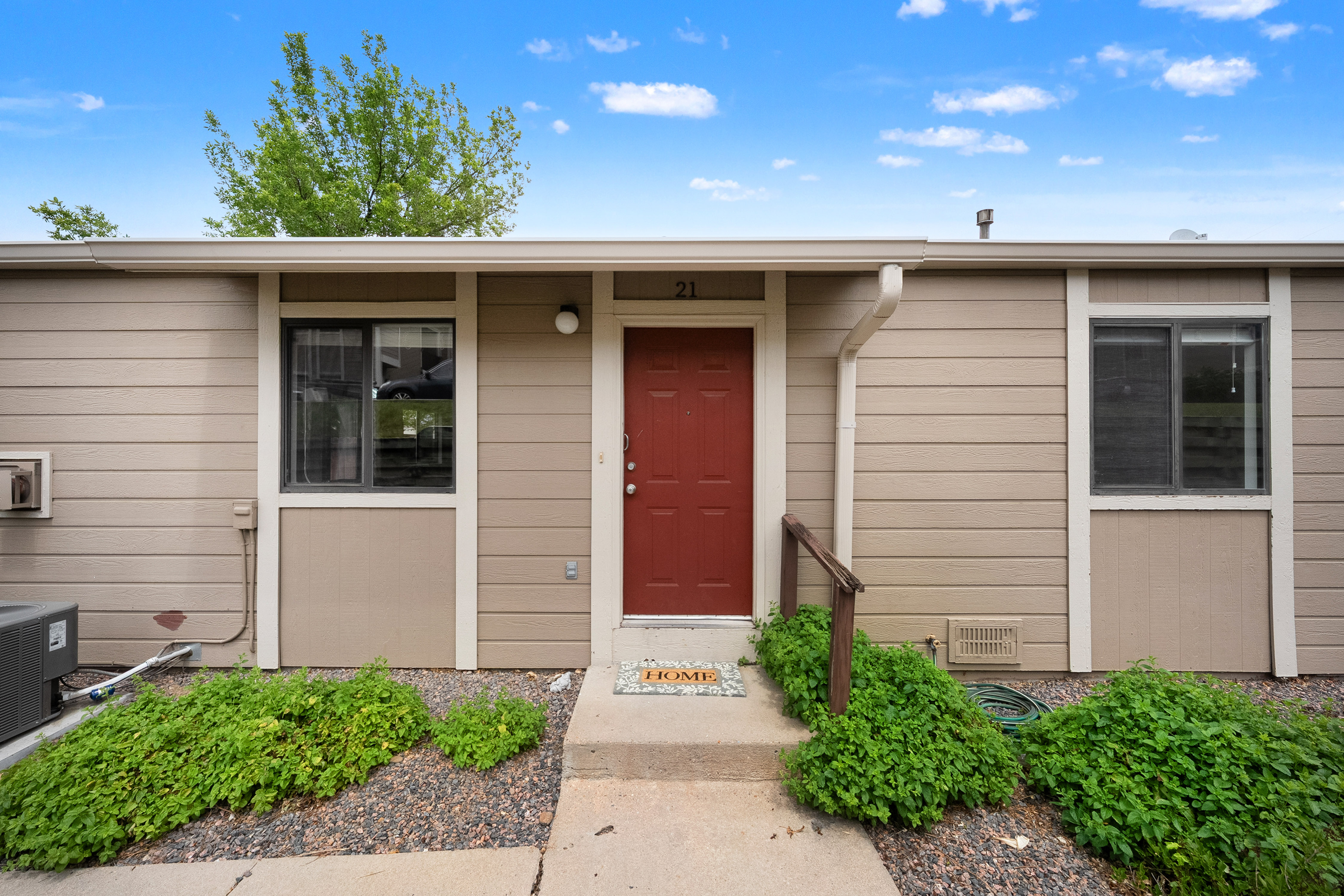  Affordable Townhome in the Highly Desired Table Mountain Heights Community - 物件實景