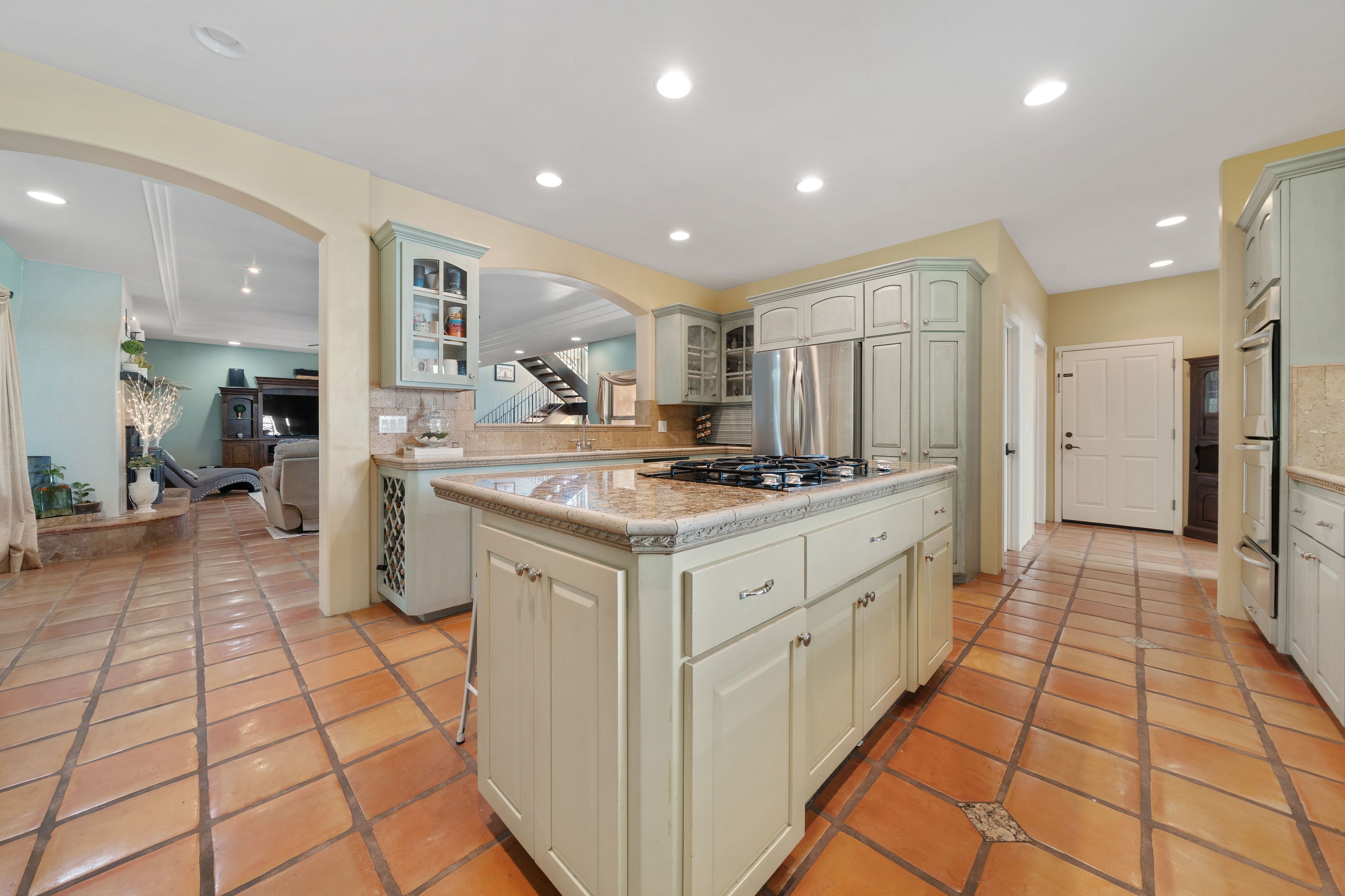  Mediterranean-Inspired Estate on 1.67 Acres  Private Oasis in Jackson - 物件實景