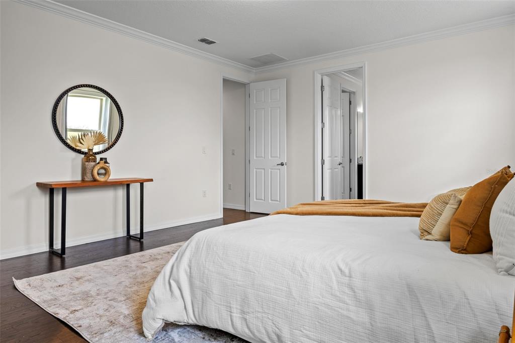 Orlando, Florida, 32836, United States, 5 Bedrooms Bedrooms, ,4 BathroomsBathrooms,Residential,For Sale,1940784