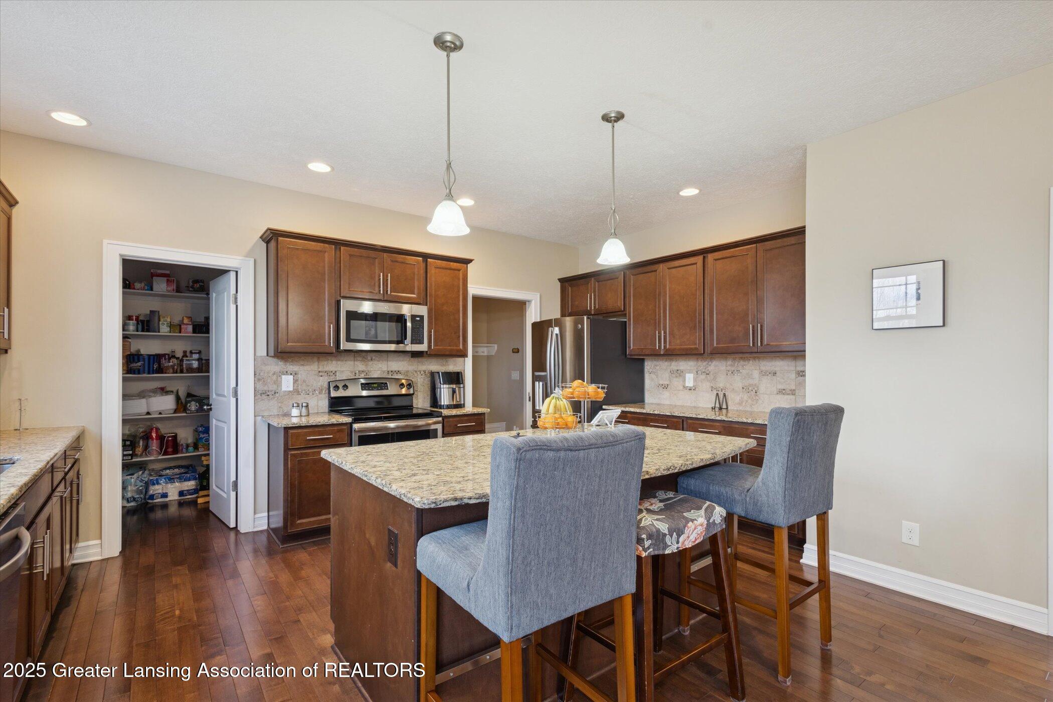 Okemos, Michigan, 48864, United States, 4 Bedrooms Bedrooms, ,4 BathroomsBathrooms,Residential,For Sale,1992112