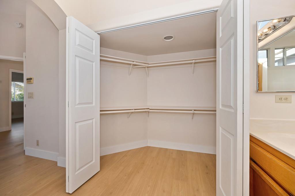 Roseville, California, 95661, United States, 4 Bedrooms Bedrooms, ,3 BathroomsBathrooms,Residential,For Sale,1989245