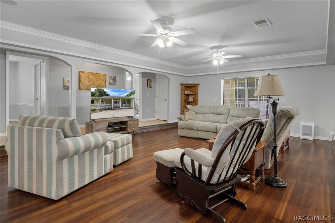 Dunnellon, Florida, 34431, United States, 4 Bedrooms Bedrooms, ,2 BathroomsBathrooms,Residential,For Sale,1920438