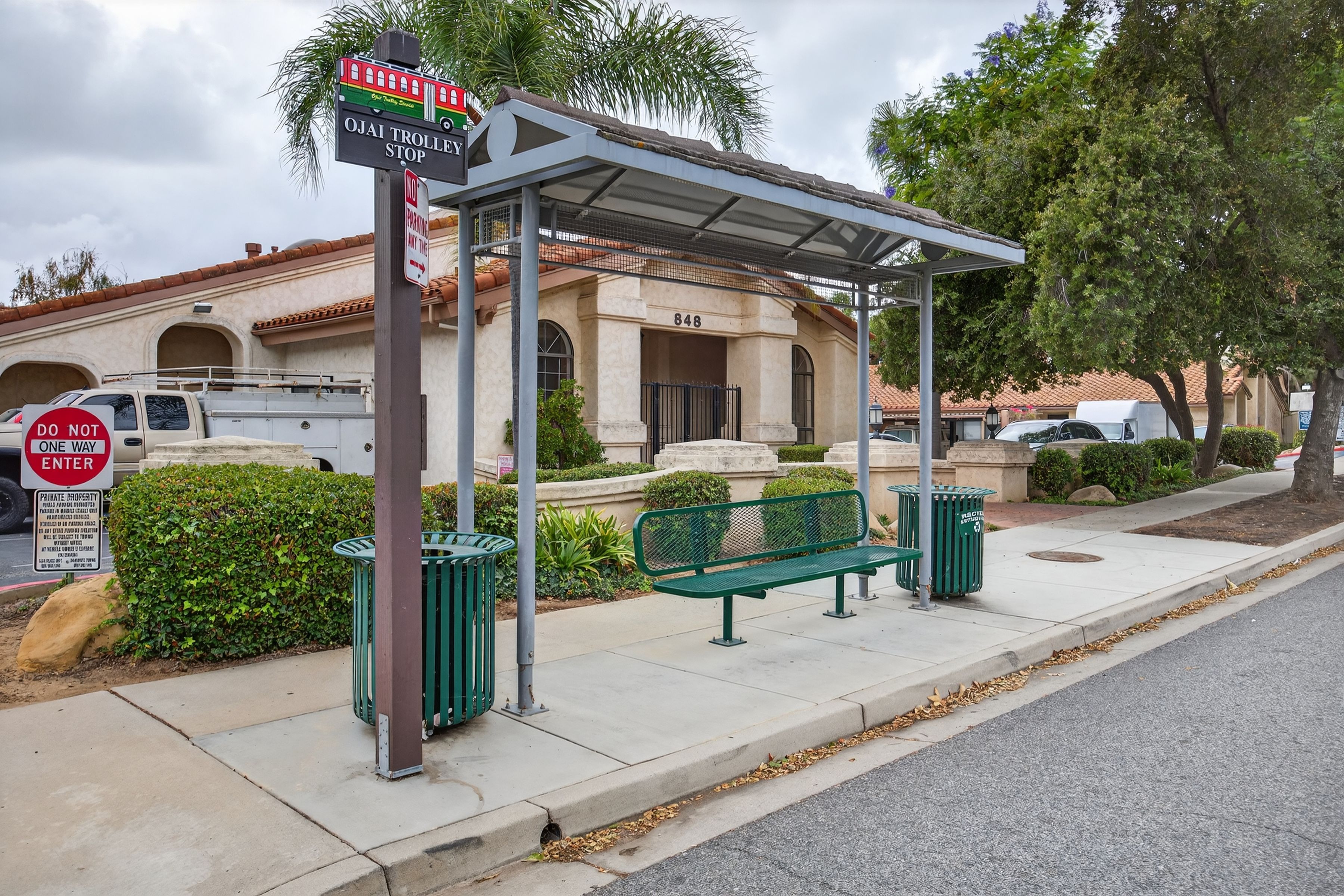  Charming End-Unit in Ojai - 物件實景