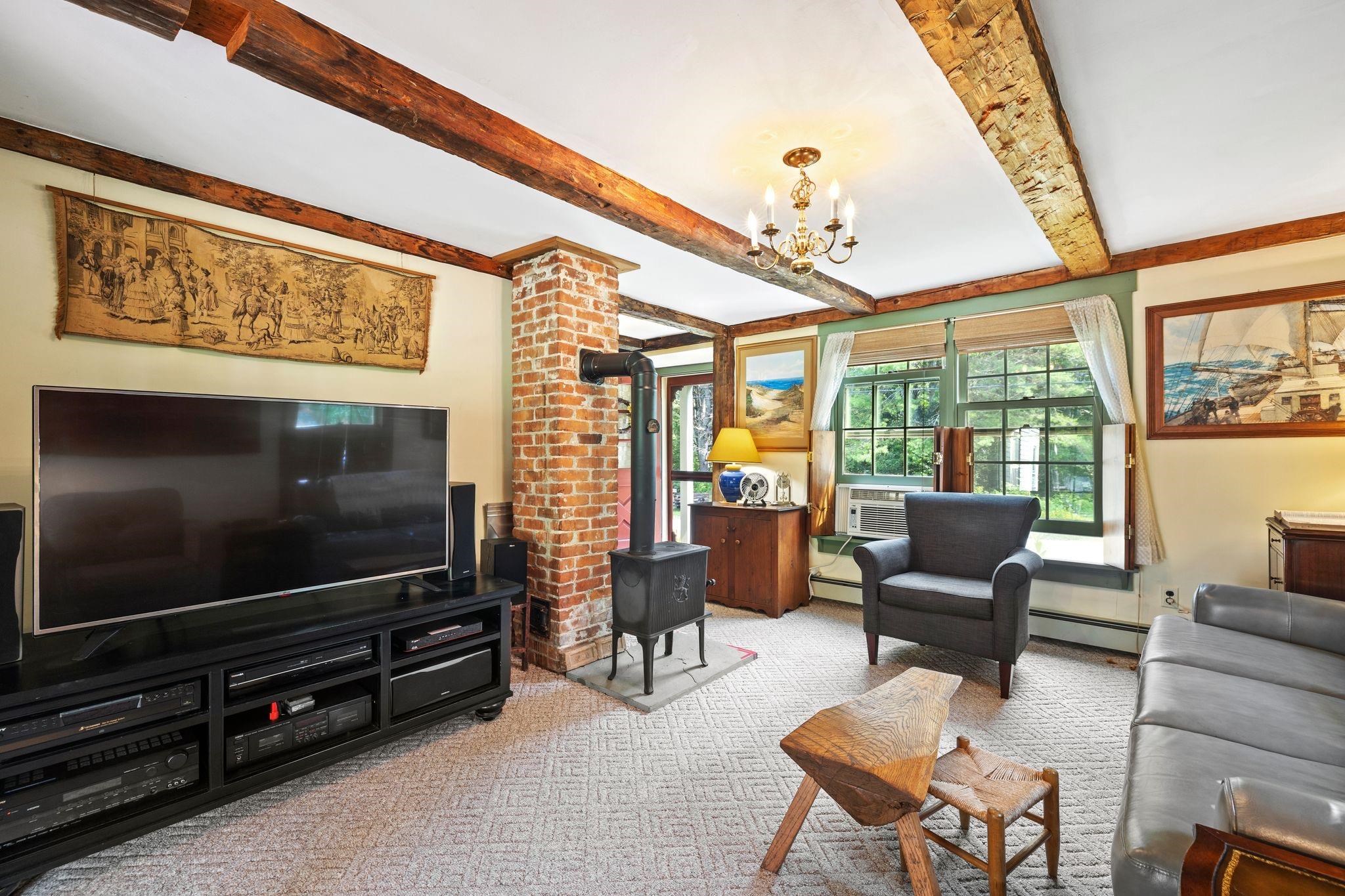 Grafton, New Hampshire, 03240, United States, 4 Bedrooms Bedrooms, ,1 BathroomBathrooms,Residential,For Sale,1737414
